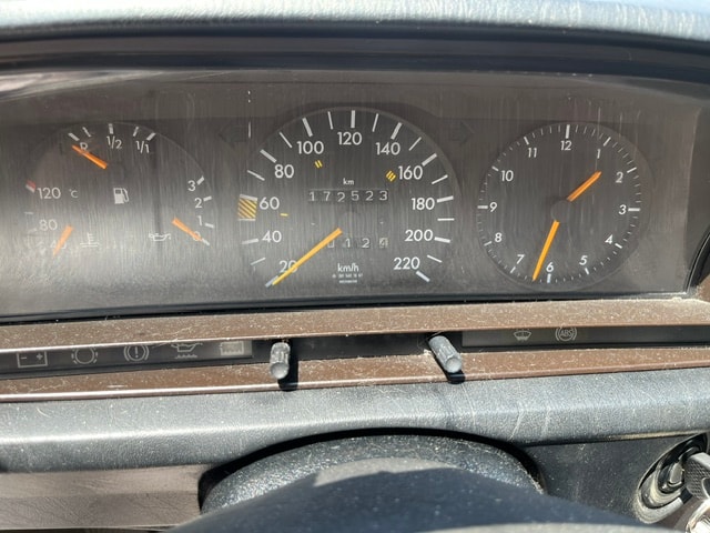 MERCEDES-BENZ 190 E 1.8-image-6