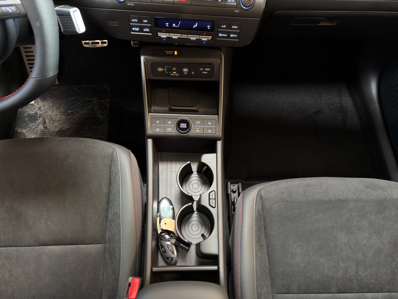 HYUNDAI Kona 1.6 GDi HEV Vertex DCT-image-14