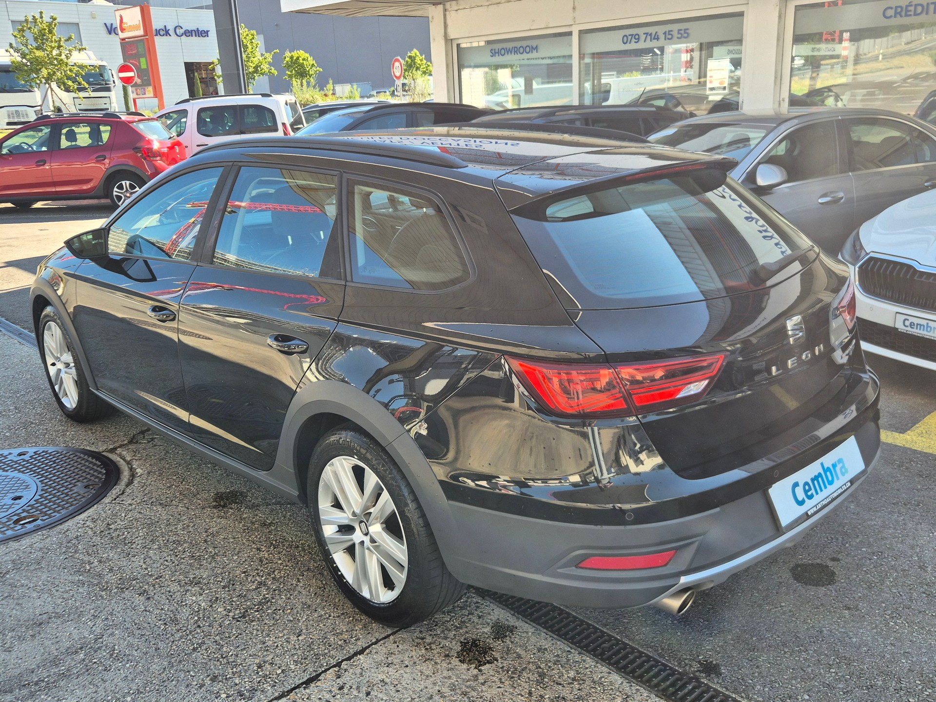 SEAT Leon ST 2.0 TSI X-Perience 4Drive DSG-image-5