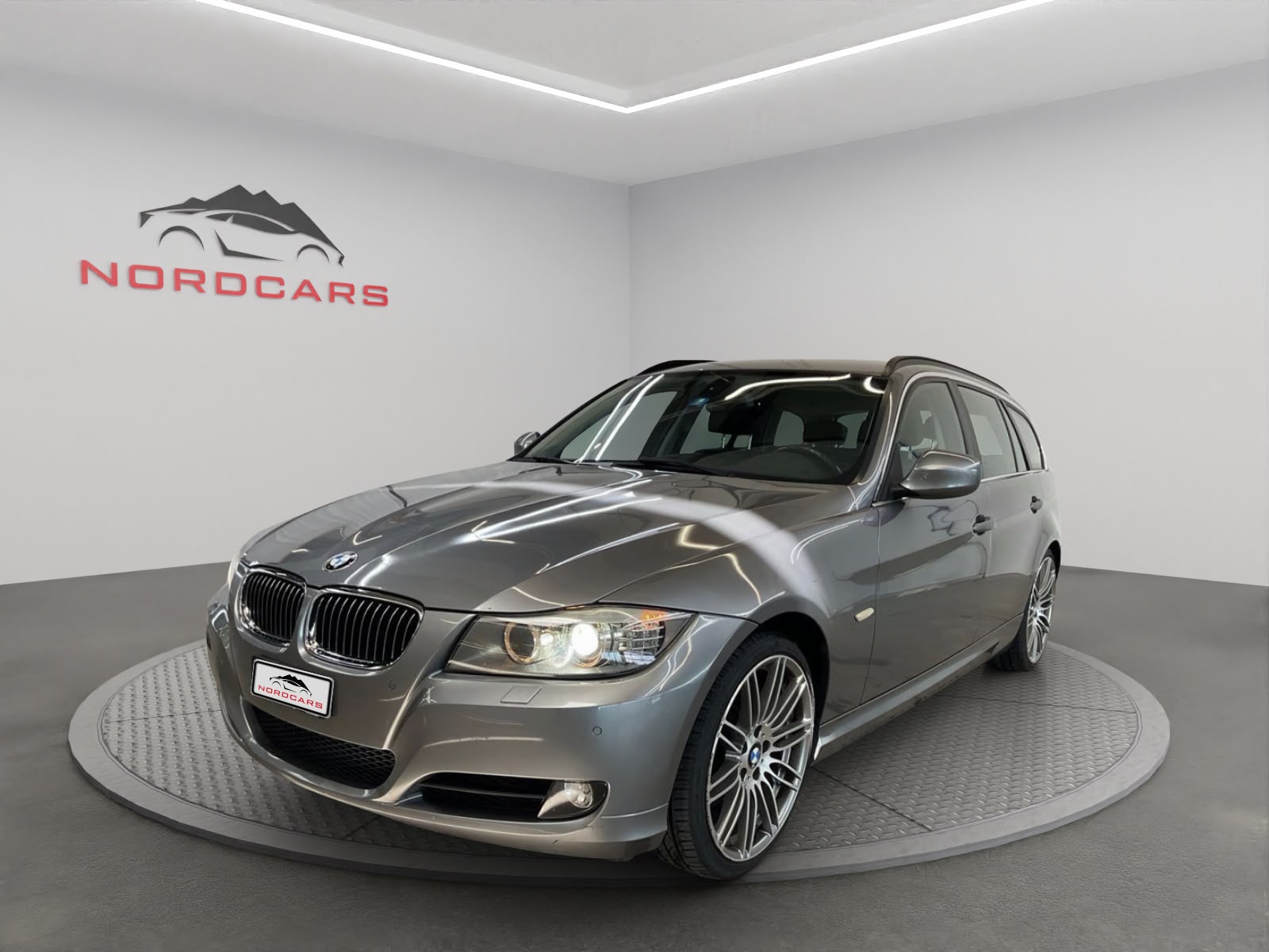 BMW 330i Touring Steptronic