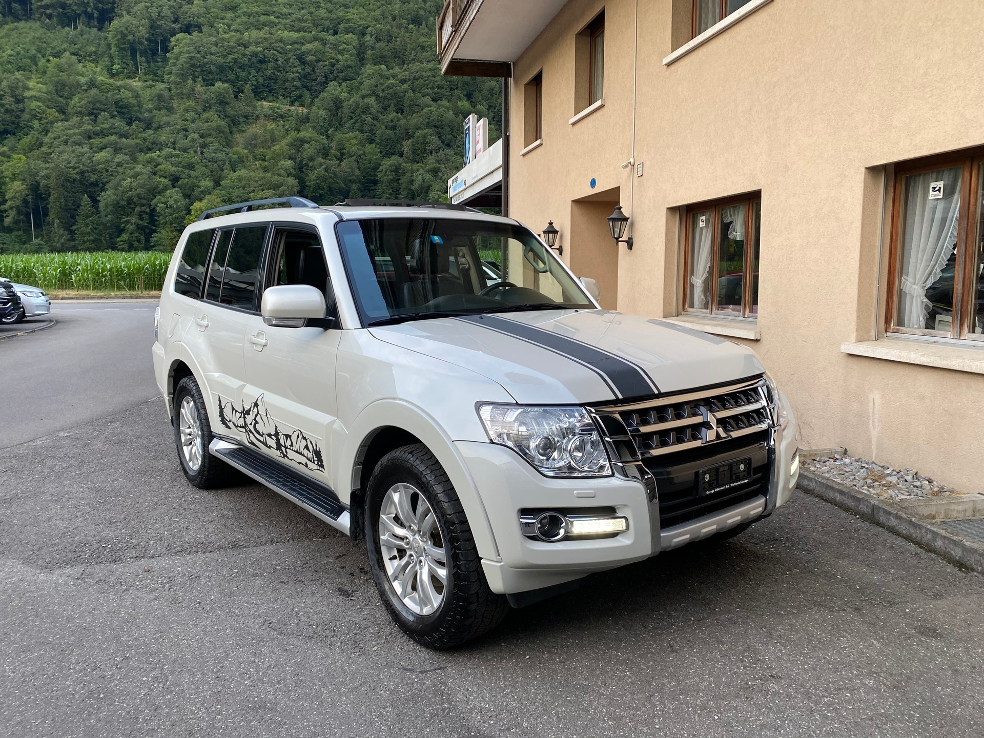 MITSUBISHI Pajero 3.2 DI-D Diamond Automatic-image-14