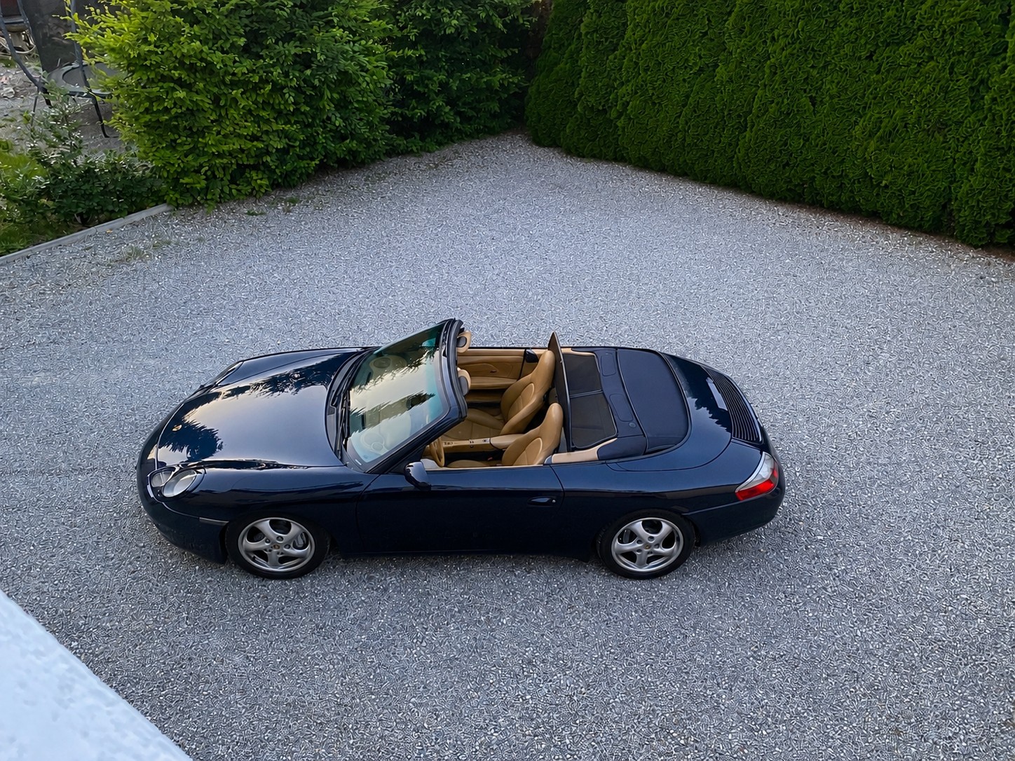 PORSCHE 996 Carrera 4-image-3