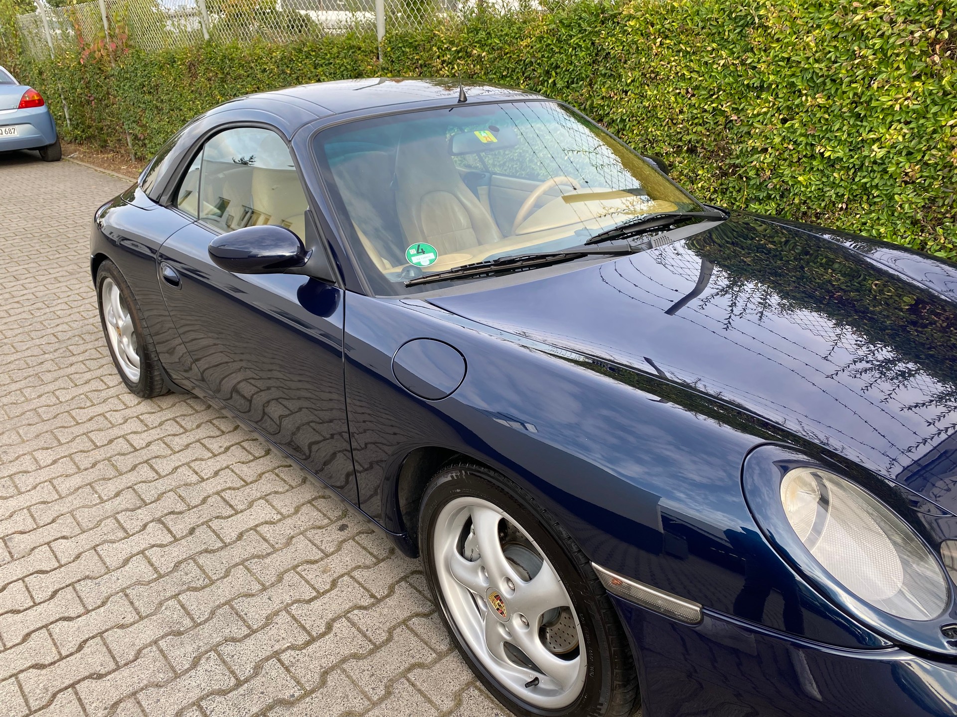 PORSCHE 996 Carrera 4-image-0