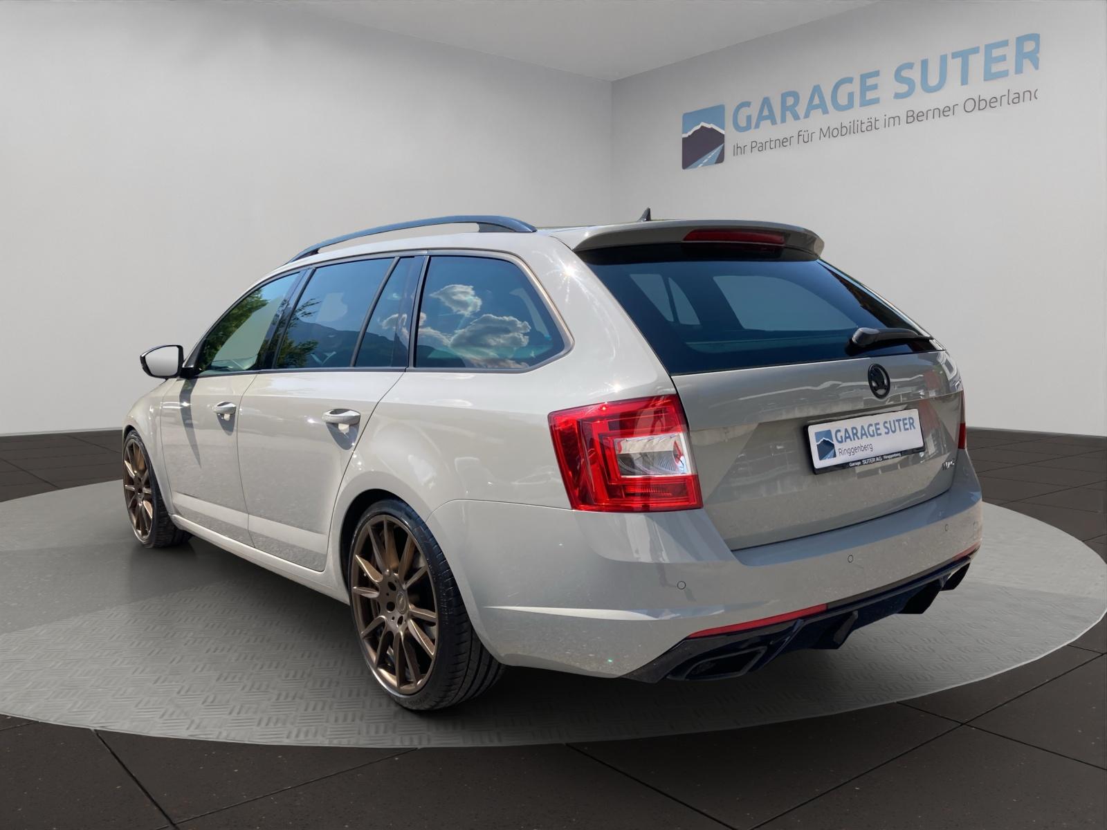 SKODA Octavia Combi 2.0 TDI 184 RS 4x4 DSG-image-2