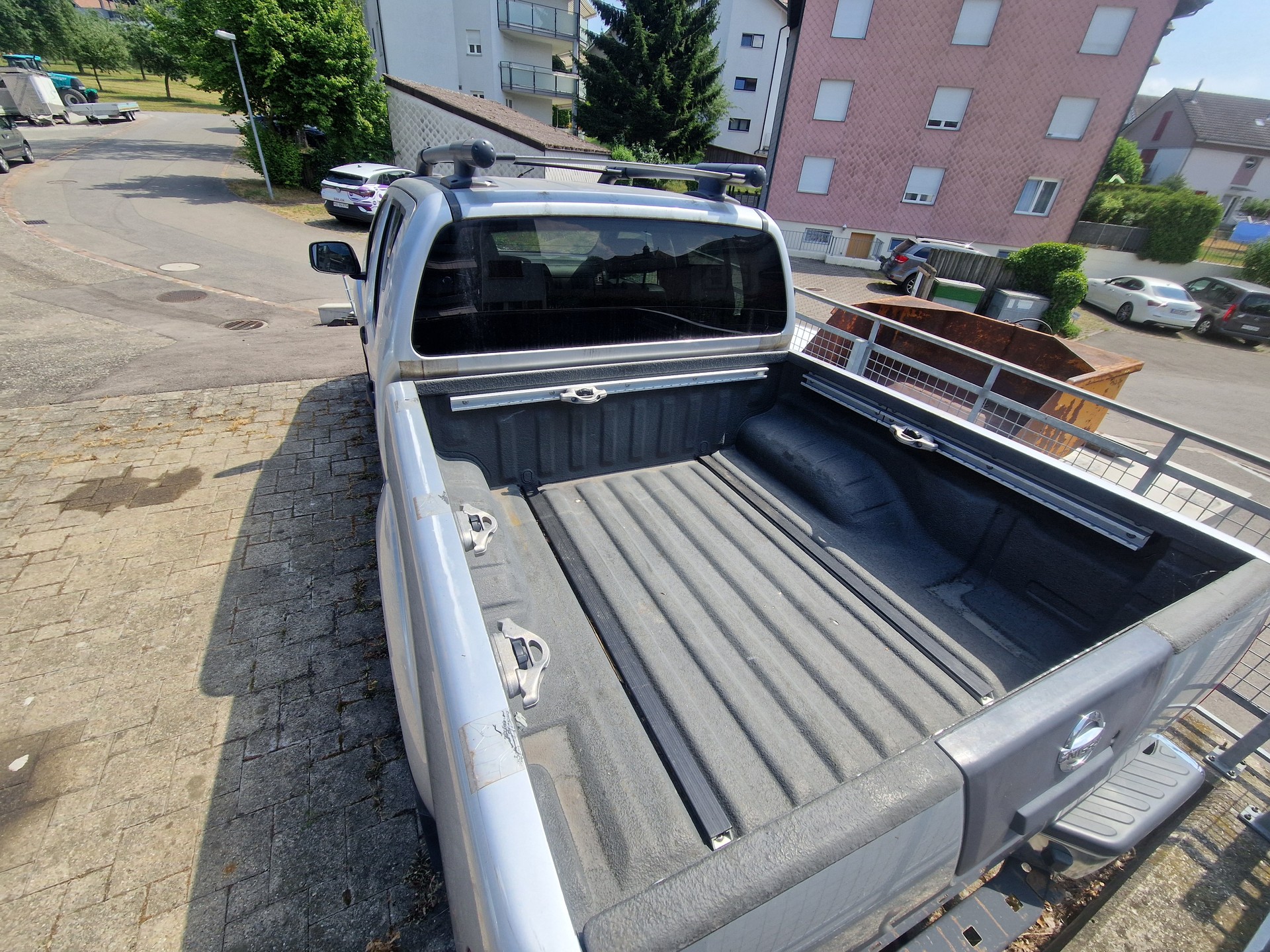 NISSAN Navara V6 Double Cab LE 3.0 dCi 4WD Automat-image-3