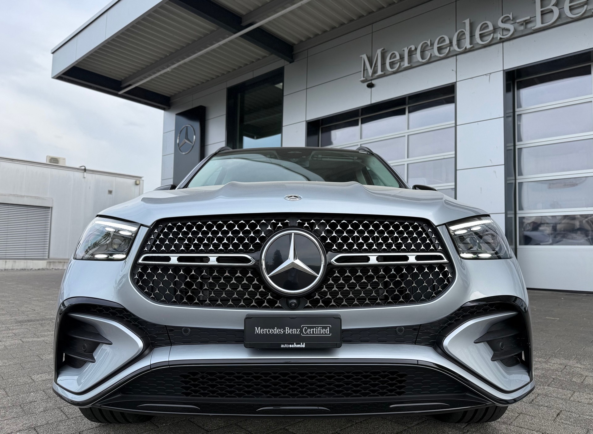 MERCEDES-BENZ GLE 350 de AMG Line 4Matic 9G-Tronic-showroom-element-2