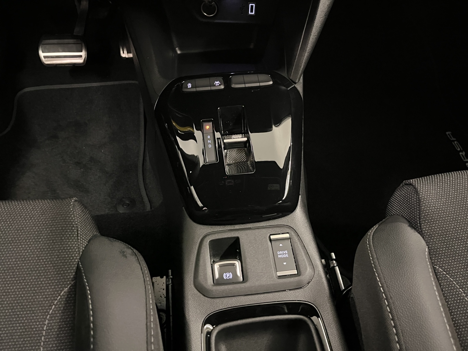 OPEL Corsa 1.2 T Hybrid Viva-image-11