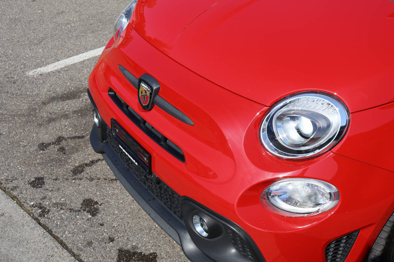 FIAT 695 Abarth 1.4 T-Jet 180 Turismo-image-8