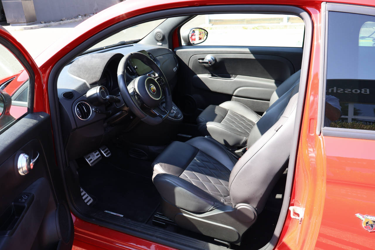 FIAT 695 Abarth 1.4 T-Jet 180 Turismo-image-12