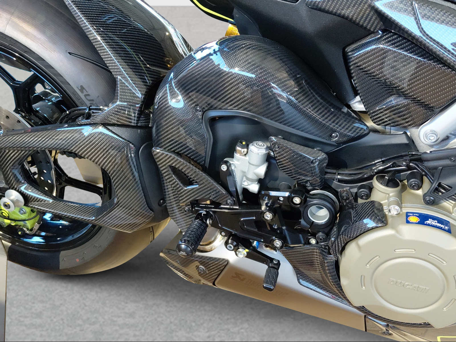 DUCATI Panigale V4 * Lamborghini Edition*-image-4