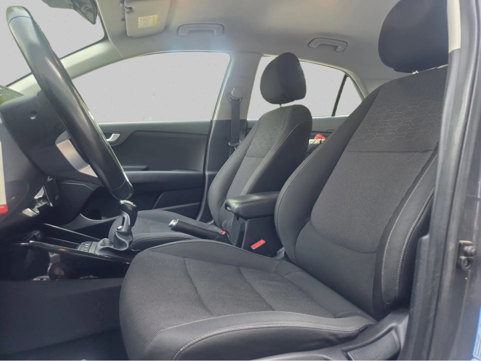 KIA Rio 1.0 T-GDi MHEV Drive * Mild Hybride 100 PS * Carplay * Rabais plaques % * Ab MFK * Expertisé-image-4