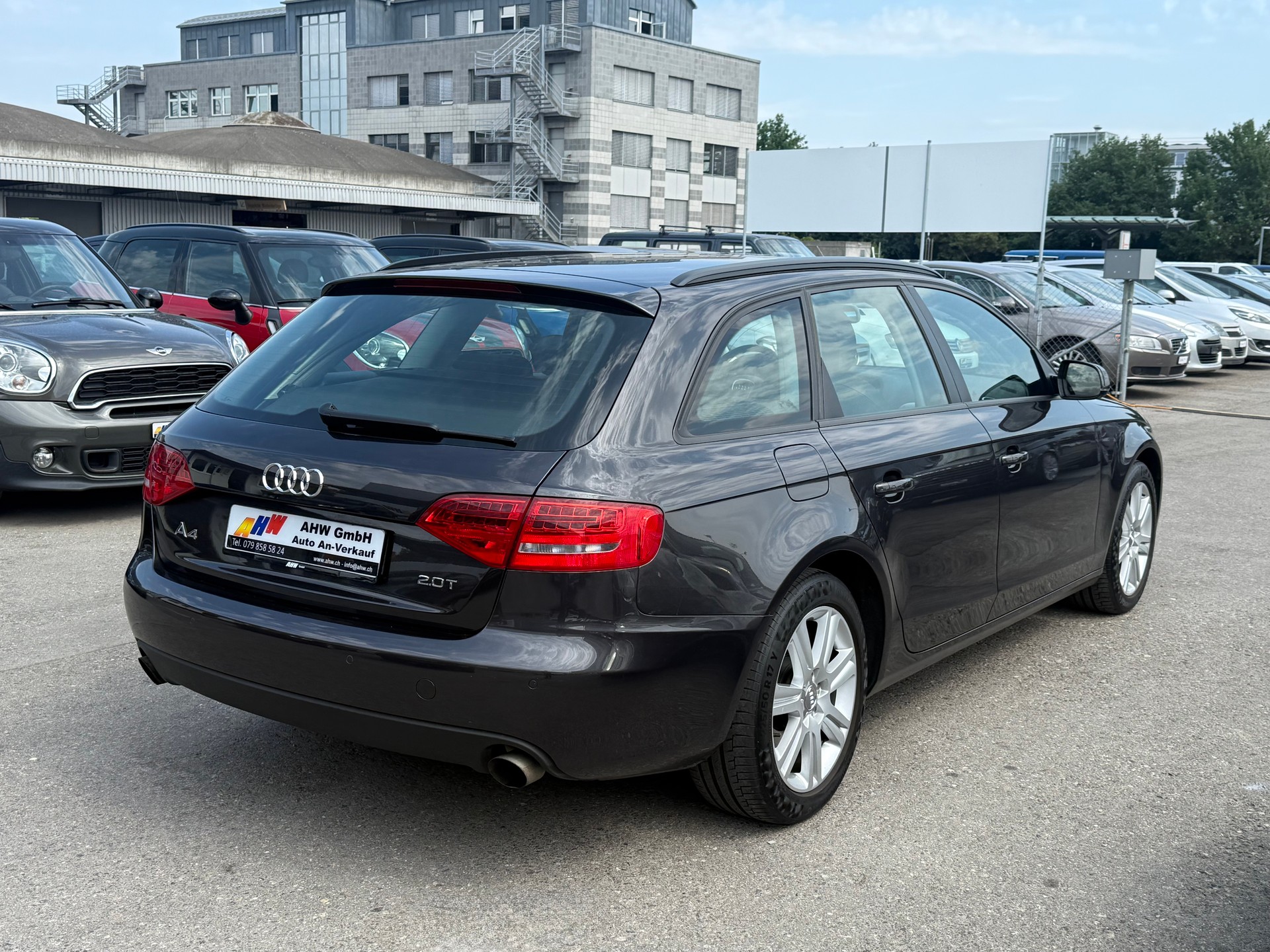 AUDI A4 Avant 2.0 TFSI multitronic / Frisch ab MFK & Service / 1.Hand / Leder/Alcantara / PDC / Xenon-image-3