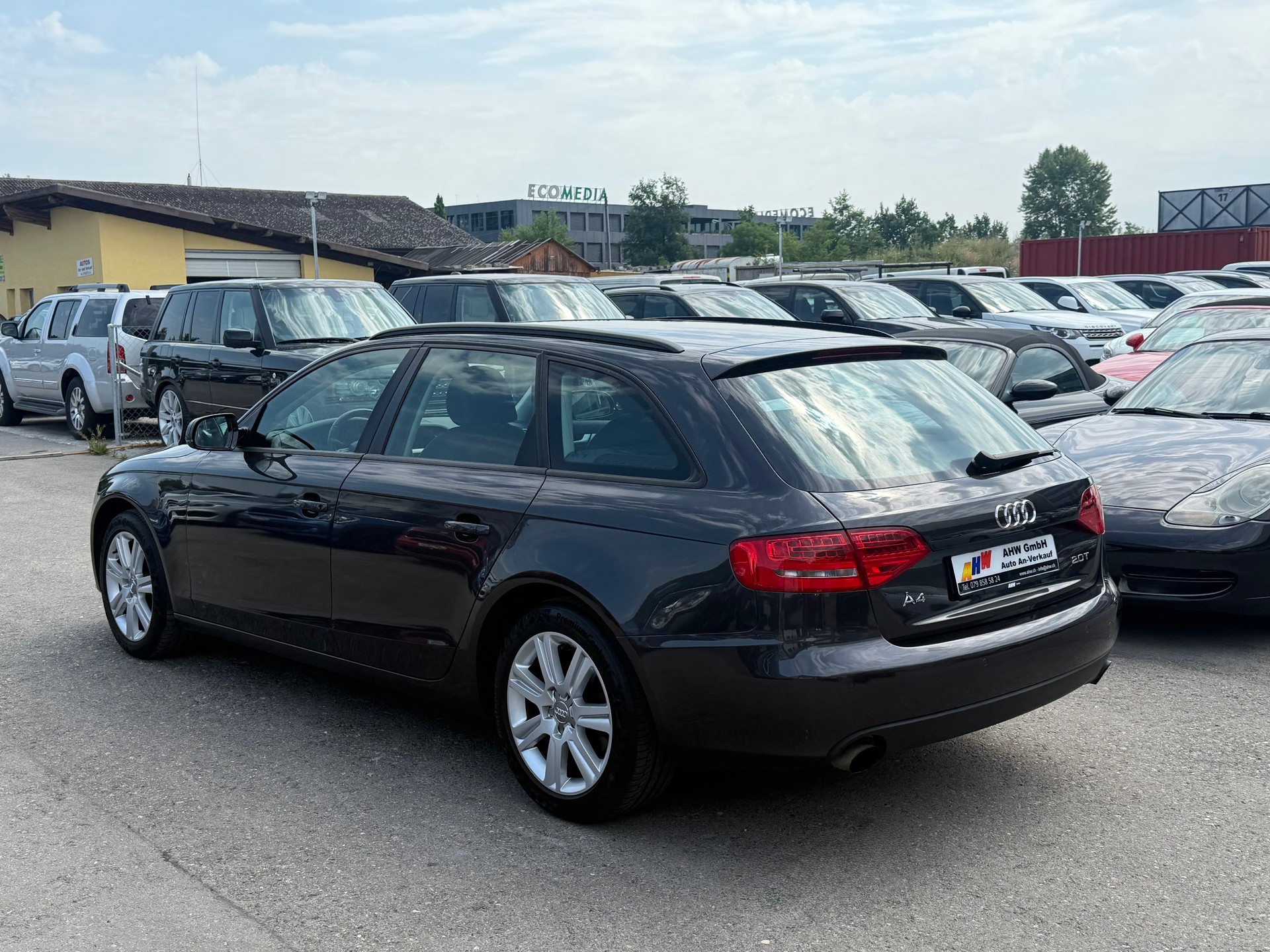 AUDI A4 Avant 2.0 TFSI multitronic / Frisch ab MFK & Service / 1.Hand / Leder/Alcantara / PDC / Xenon-image-5