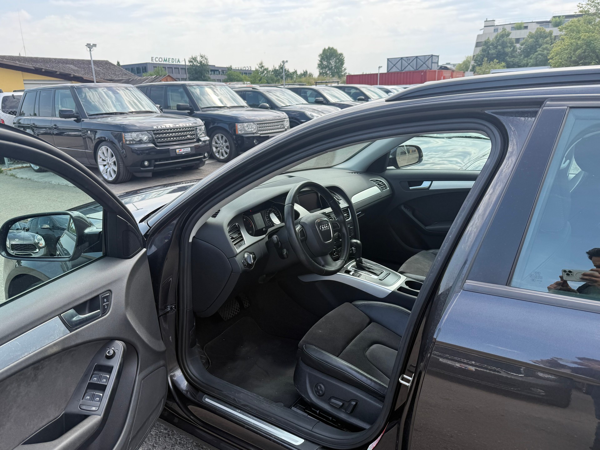 AUDI A4 Avant 2.0 TFSI multitronic / Frisch ab MFK & Service / 1.Hand / Leder/Alcantara / PDC / Xenon-image-8