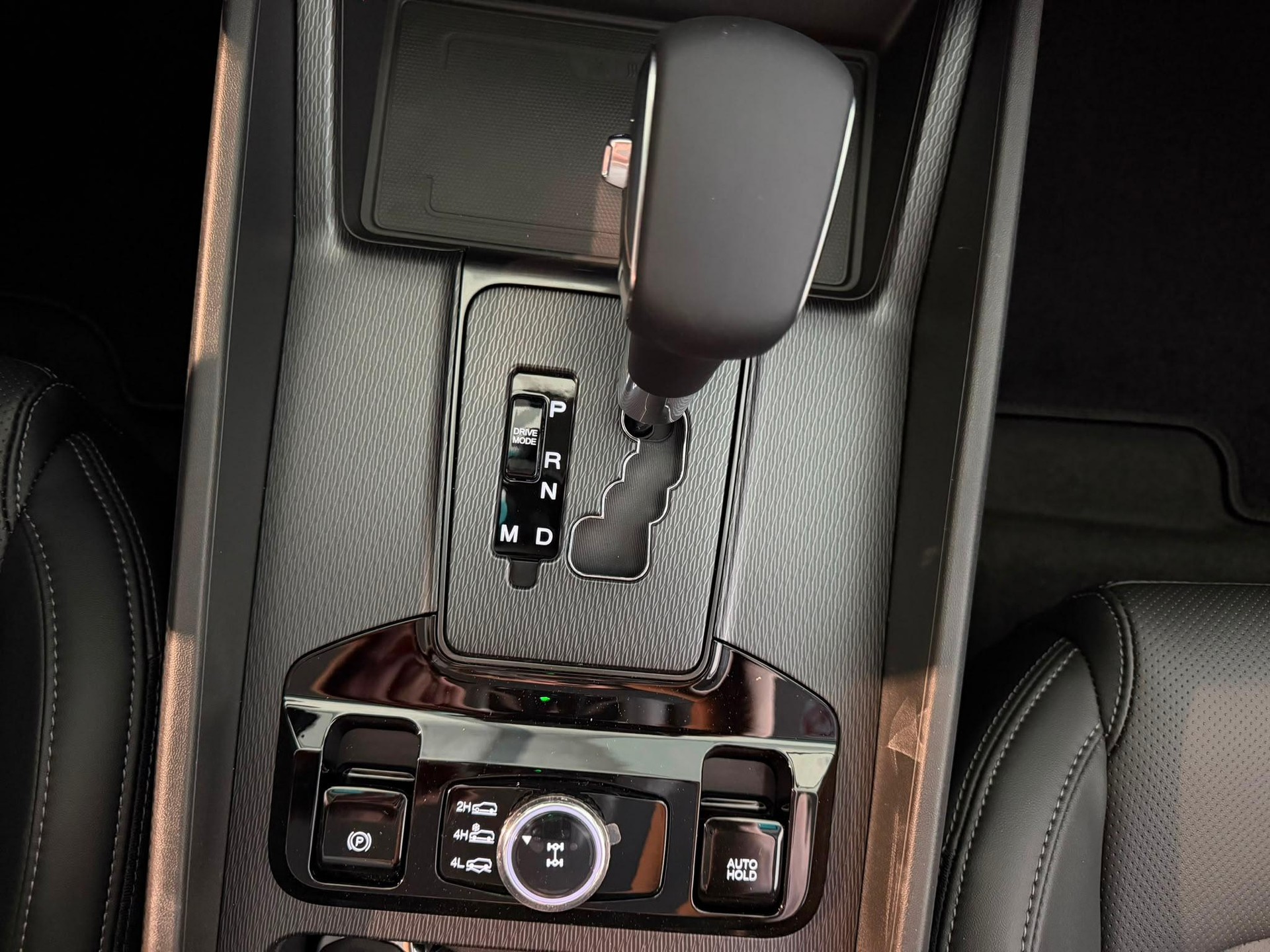 KGM-SsangYong Musso 2.2 e-XDI Titanium-image-22