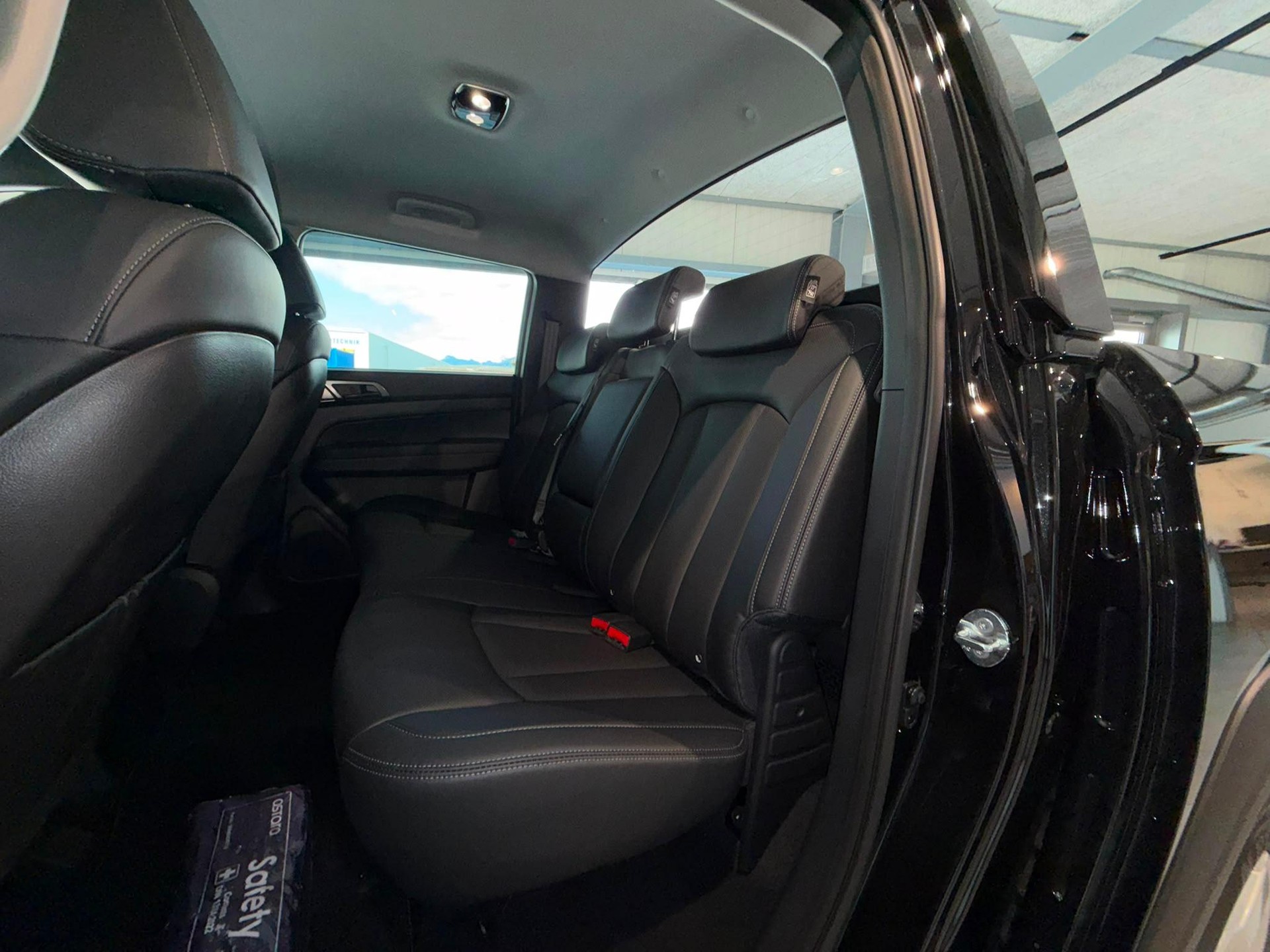 KGM-SsangYong Musso 2.2 e-XDI Titanium-image-9