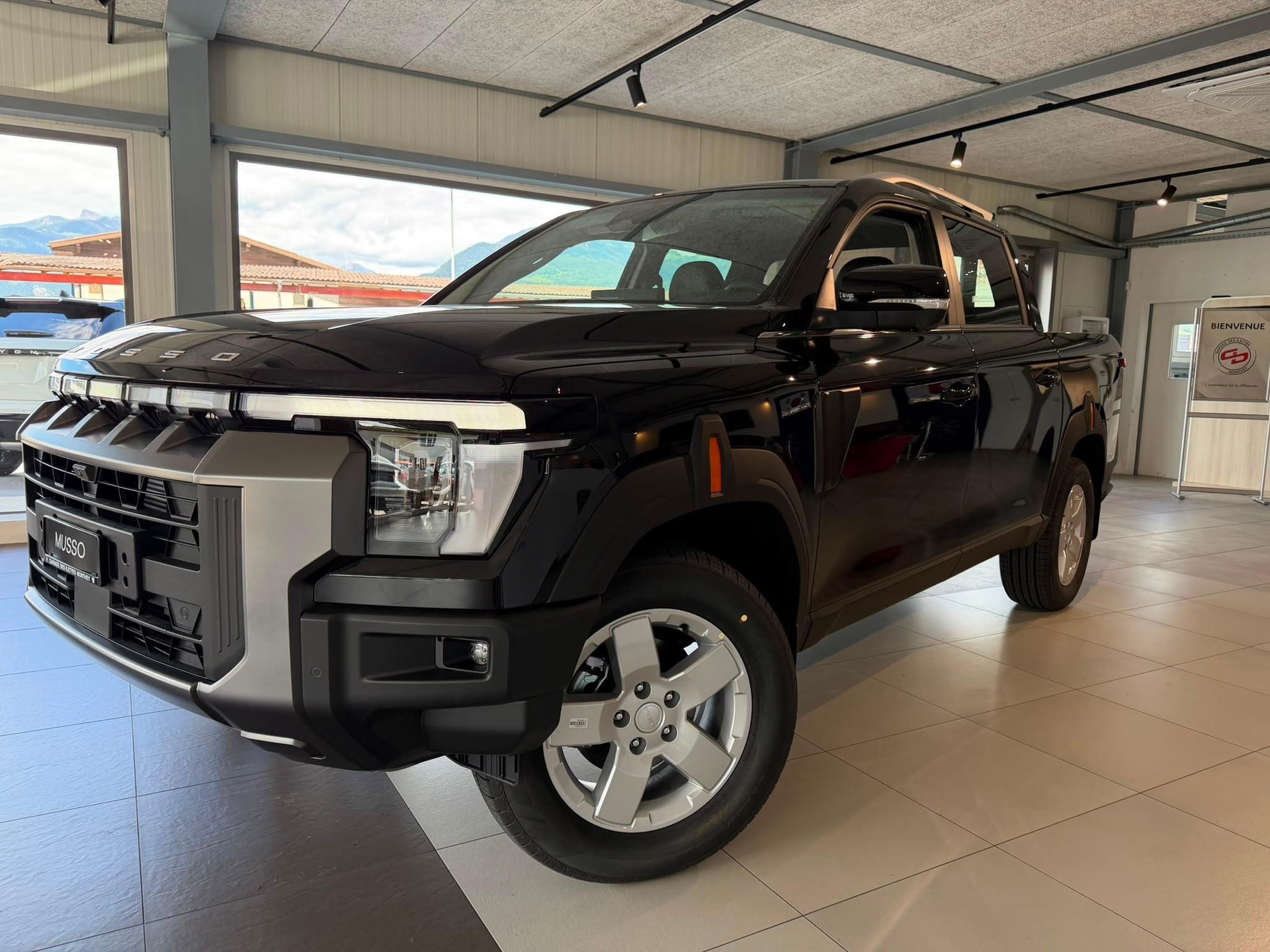 KGM-SsangYong Musso 2.2 e-XDI Titanium-image-0