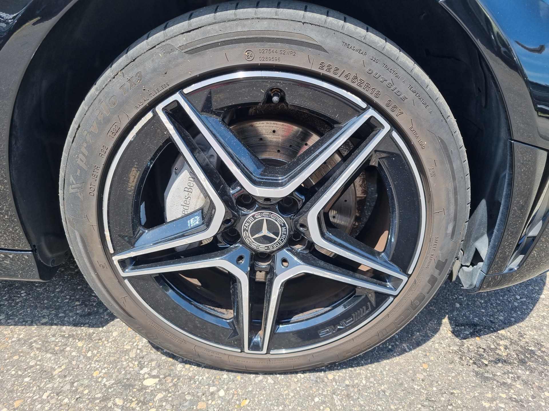 MERCEDES-BENZ C 200 Swiss Star AMG Line 4M 9G-Tronic-image-13