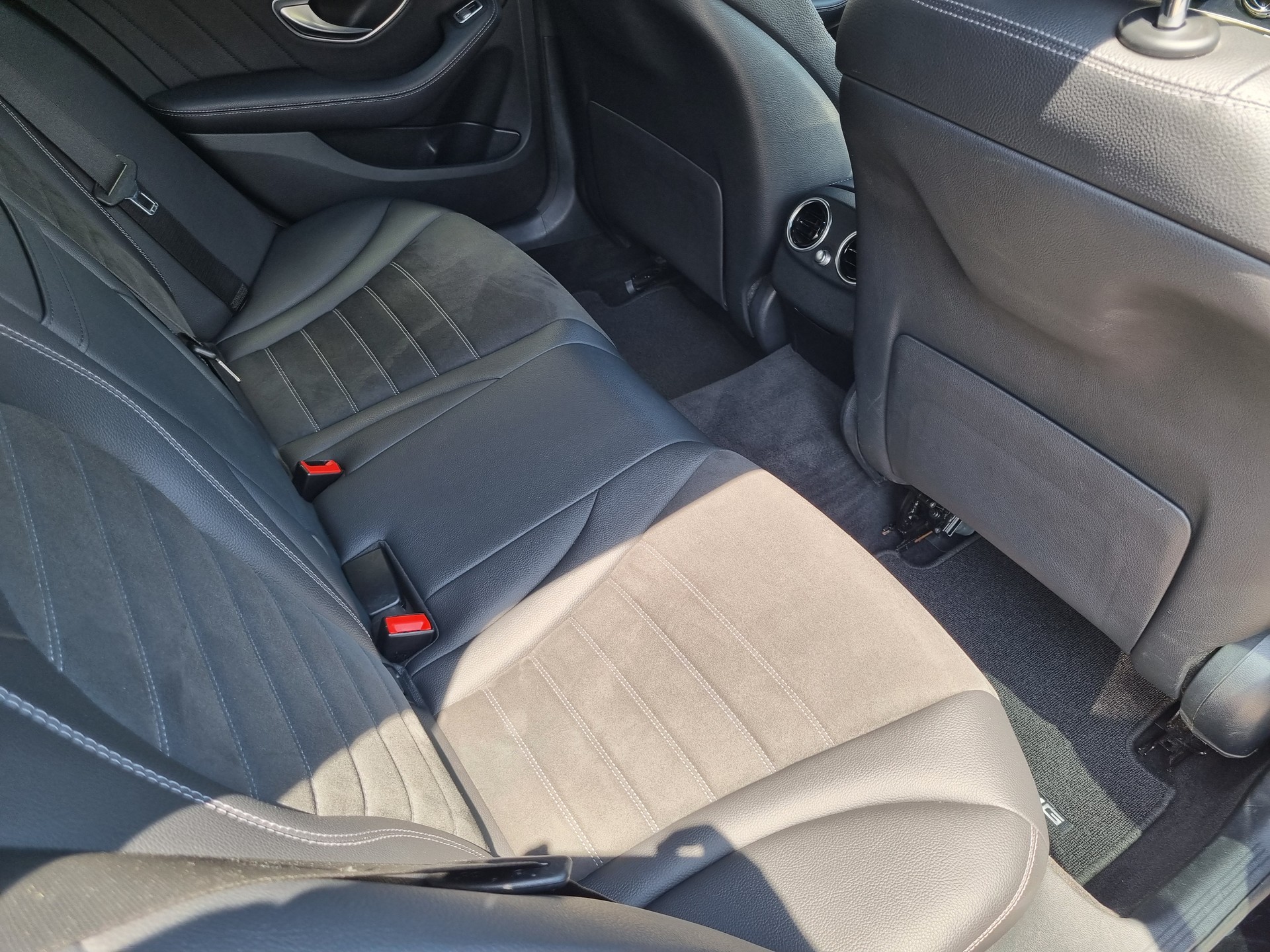 MERCEDES-BENZ C 200 Swiss Star AMG Line 4M 9G-Tronic-image-10