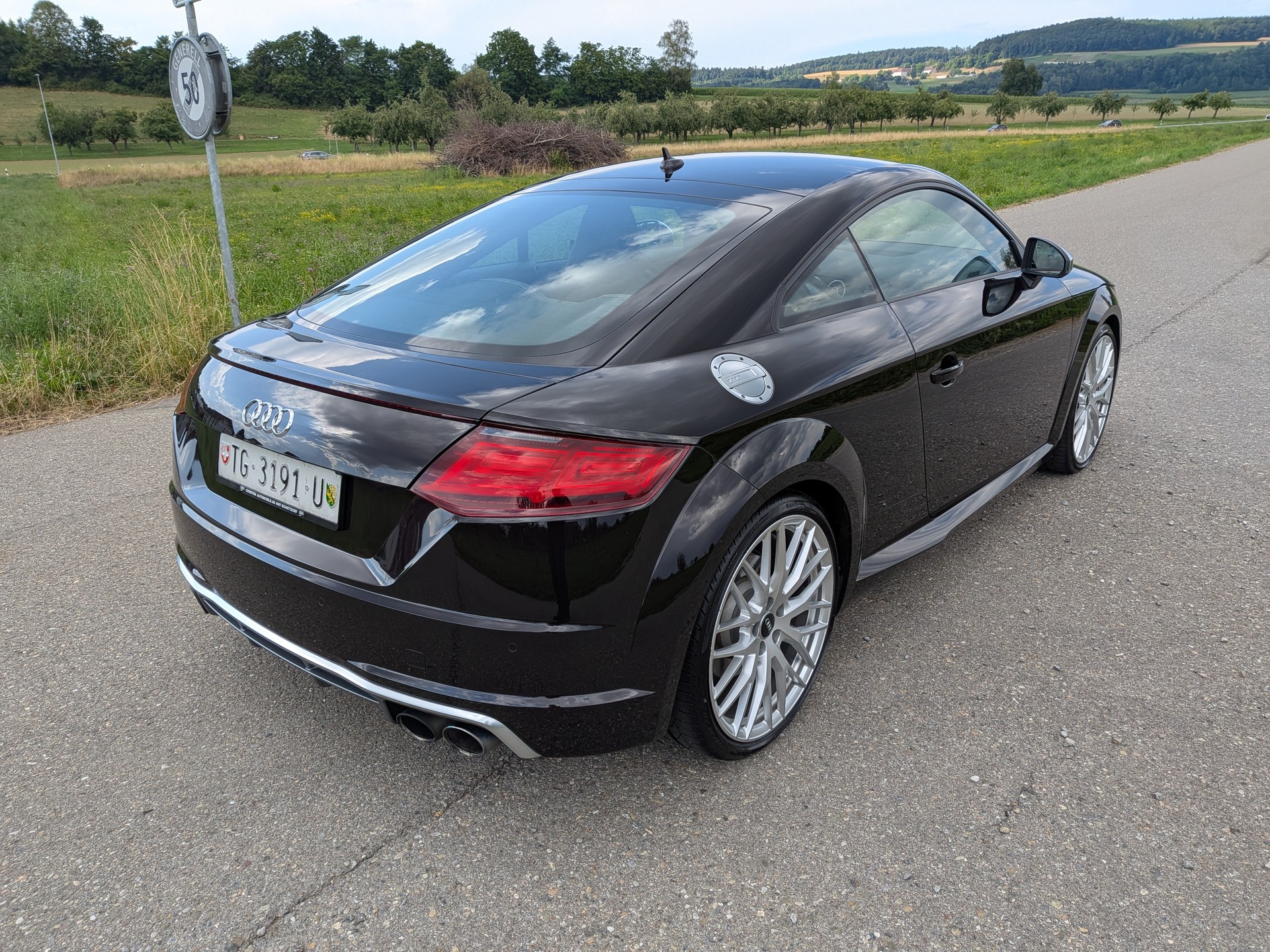 AUDI TTS Coupé 2.0 TFSI quattro S-tronic-image-10