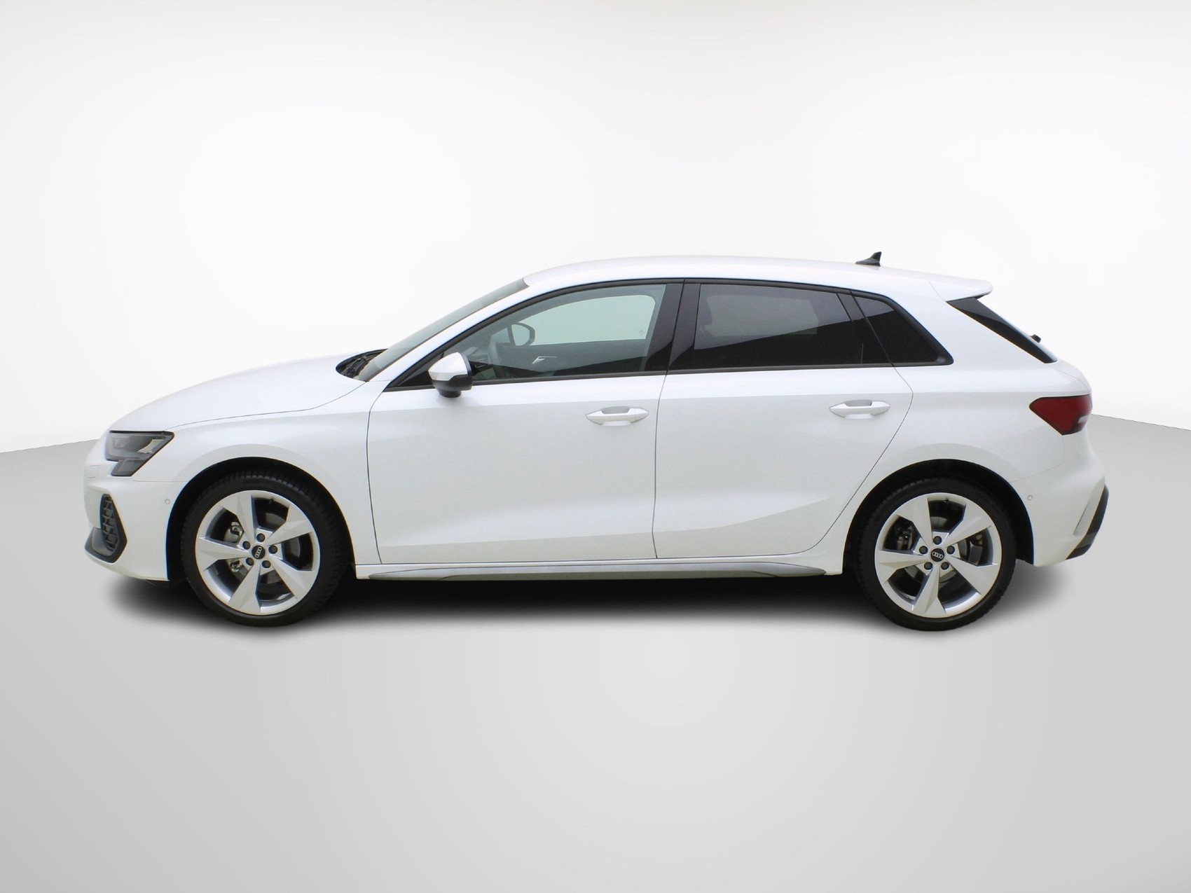 AUDI A3 Sportback 35 TFSI S line S-Tronic **Audi Werksgarantie bis 11/2028**-image-2