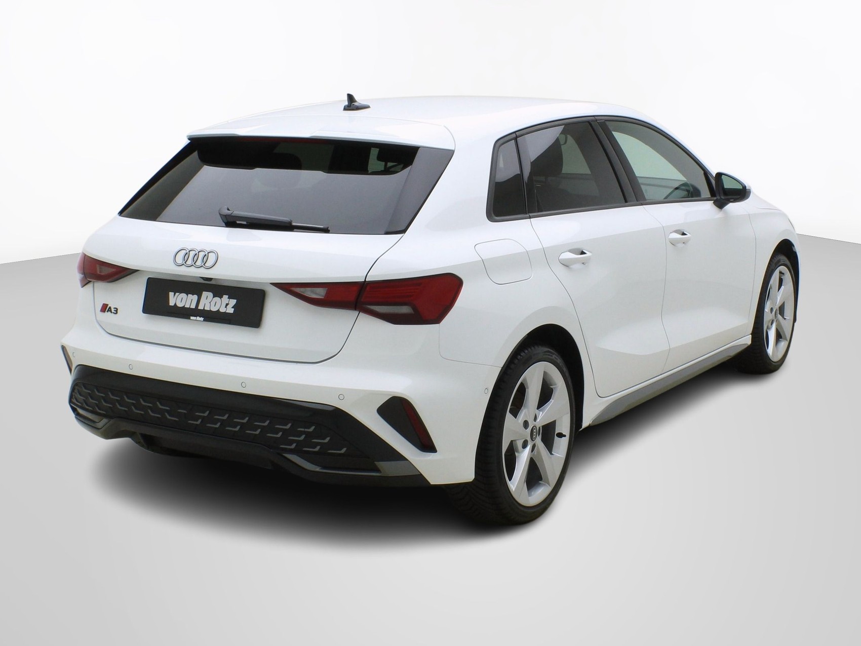 AUDI A3 Sportback 35 TFSI S line S-Tronic **Audi Werksgarantie bis 11/2028**-image-4