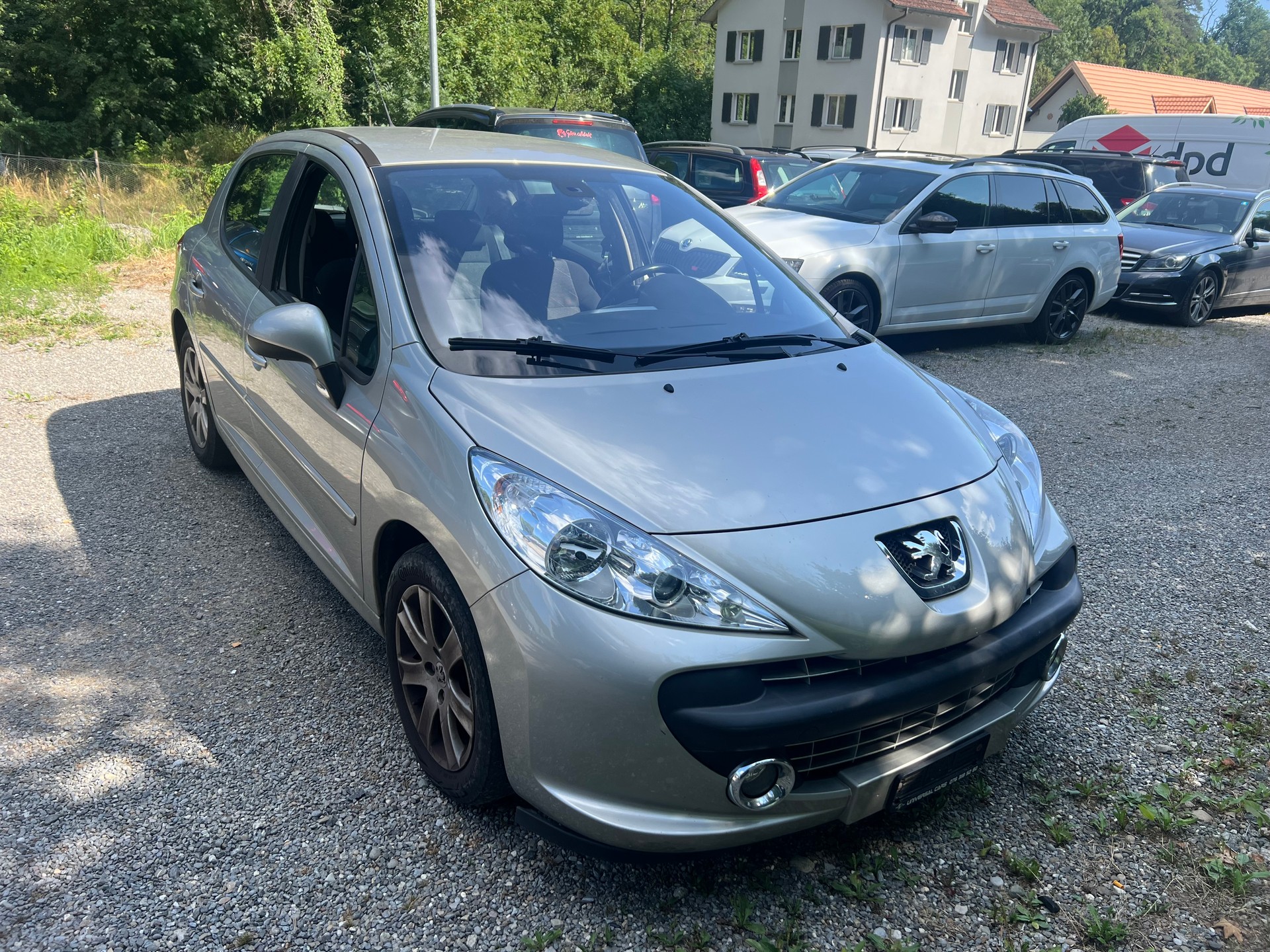 PEUGEOT 207 1.6 16V XT-image-0