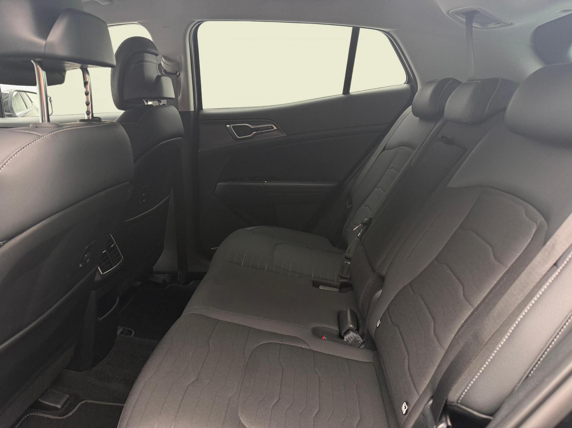 KIA Sportage 1.6 T-GDi PHEV Style-image-10
