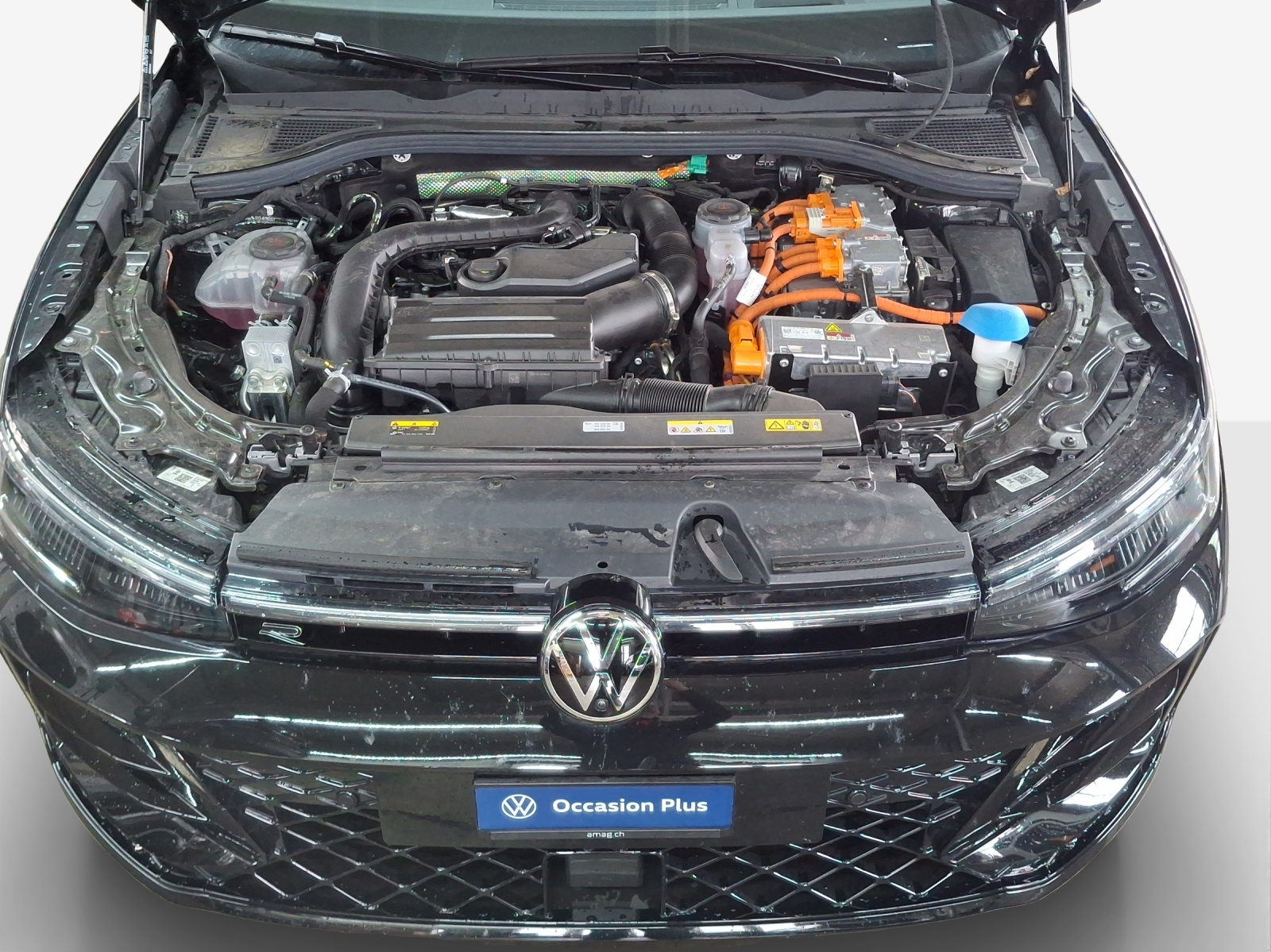 VW Passat Variant 1.5 TSI evo2 Plug-In- Hybrid R-Line DSG-image-15