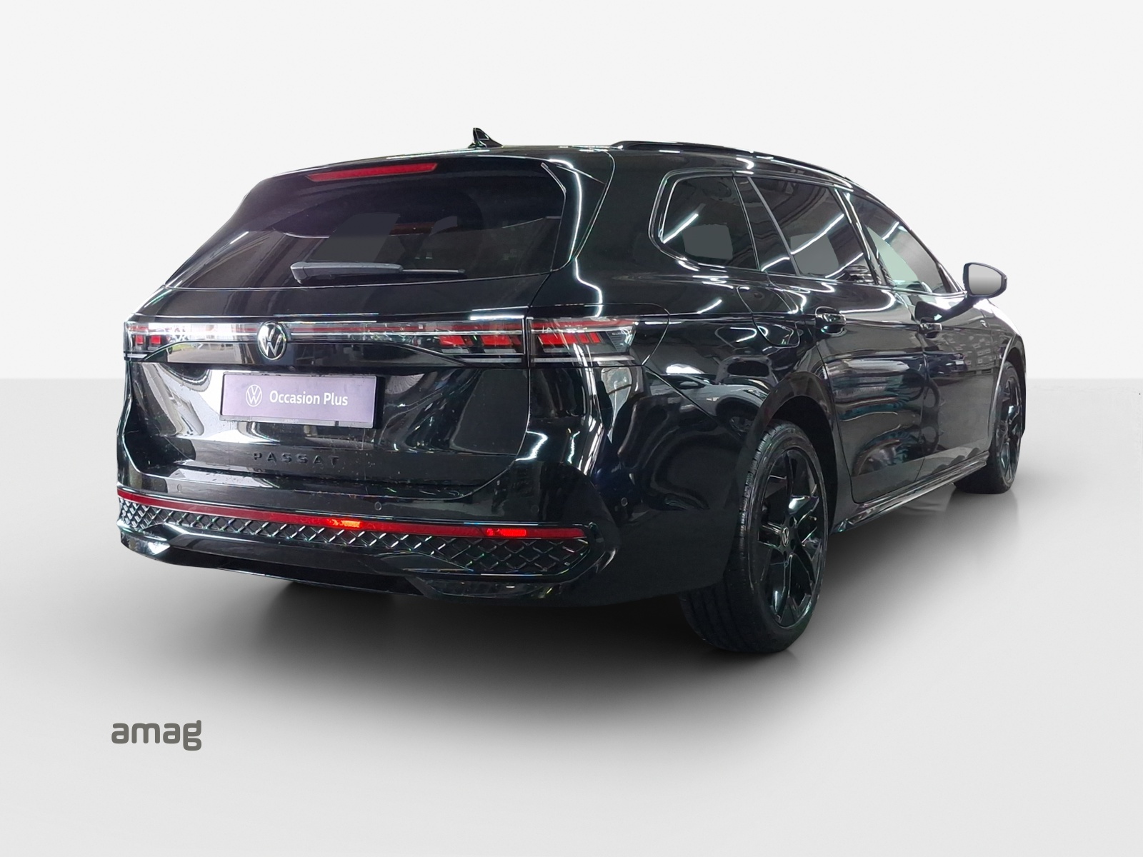 VW Passat Variant 1.5 TSI evo2 Plug-In- Hybrid R-Line DSG-image-4