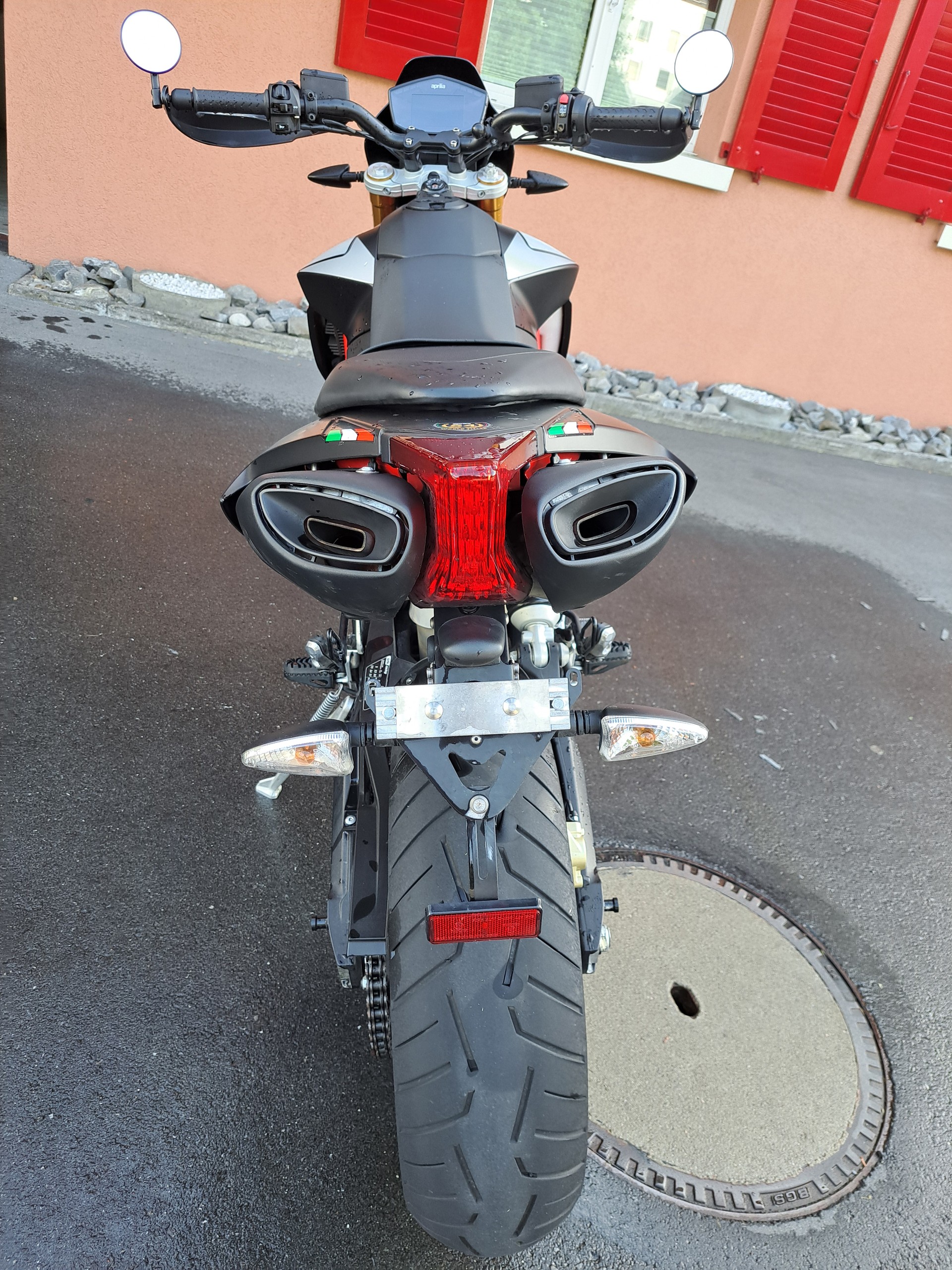 APRILIA Dorsoduro SMV 900-image-3