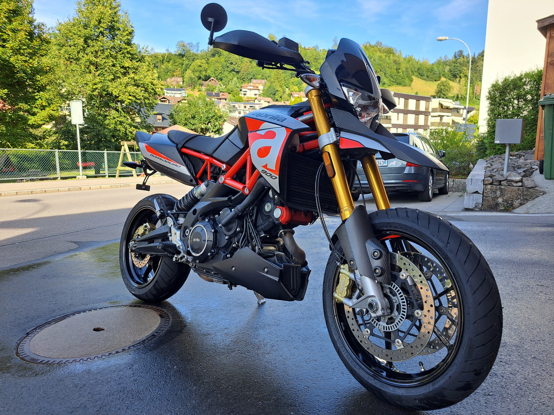 APRILIA Dorsoduro SMV 900-image-7