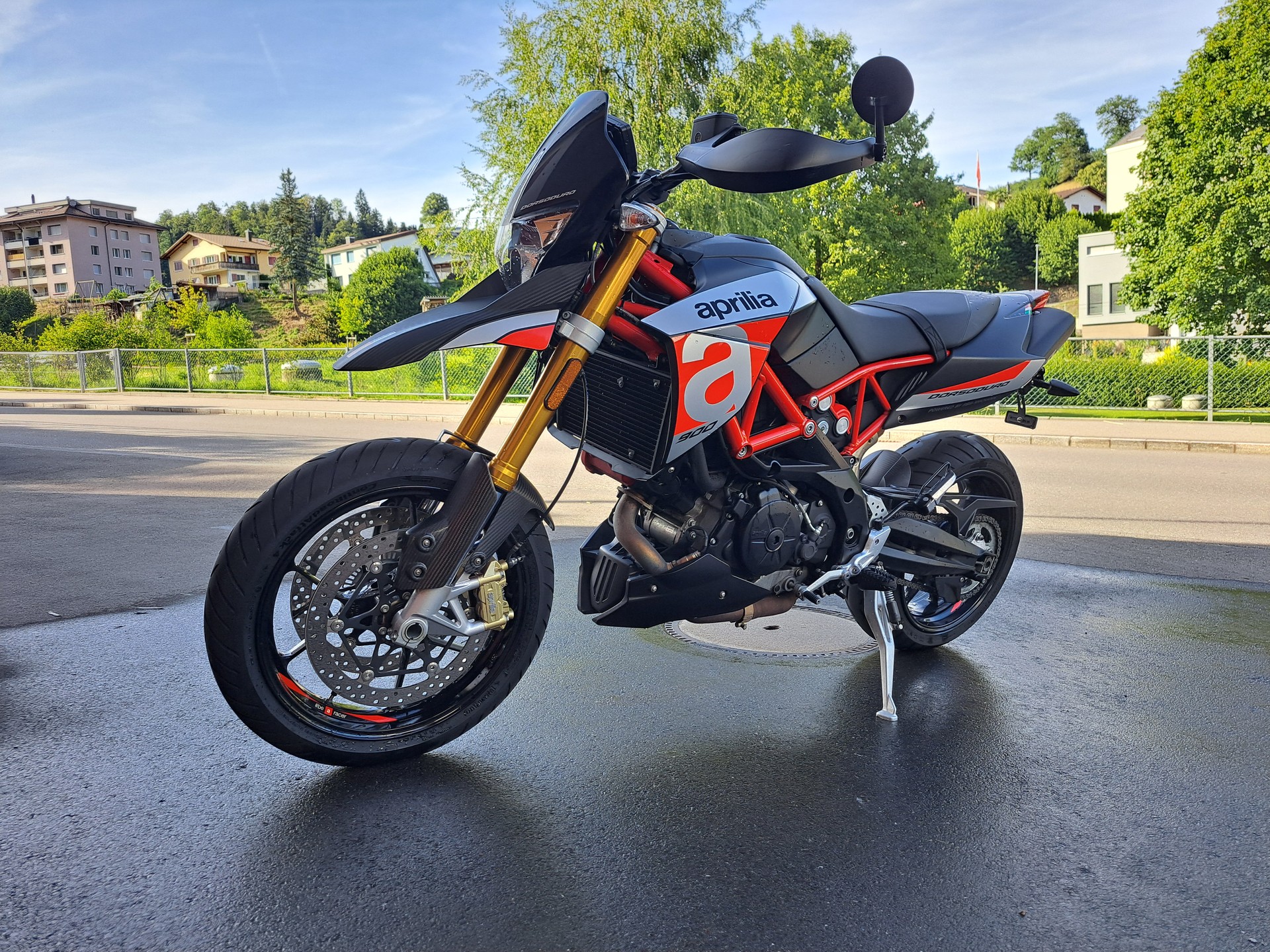 APRILIA Dorsoduro SMV 900