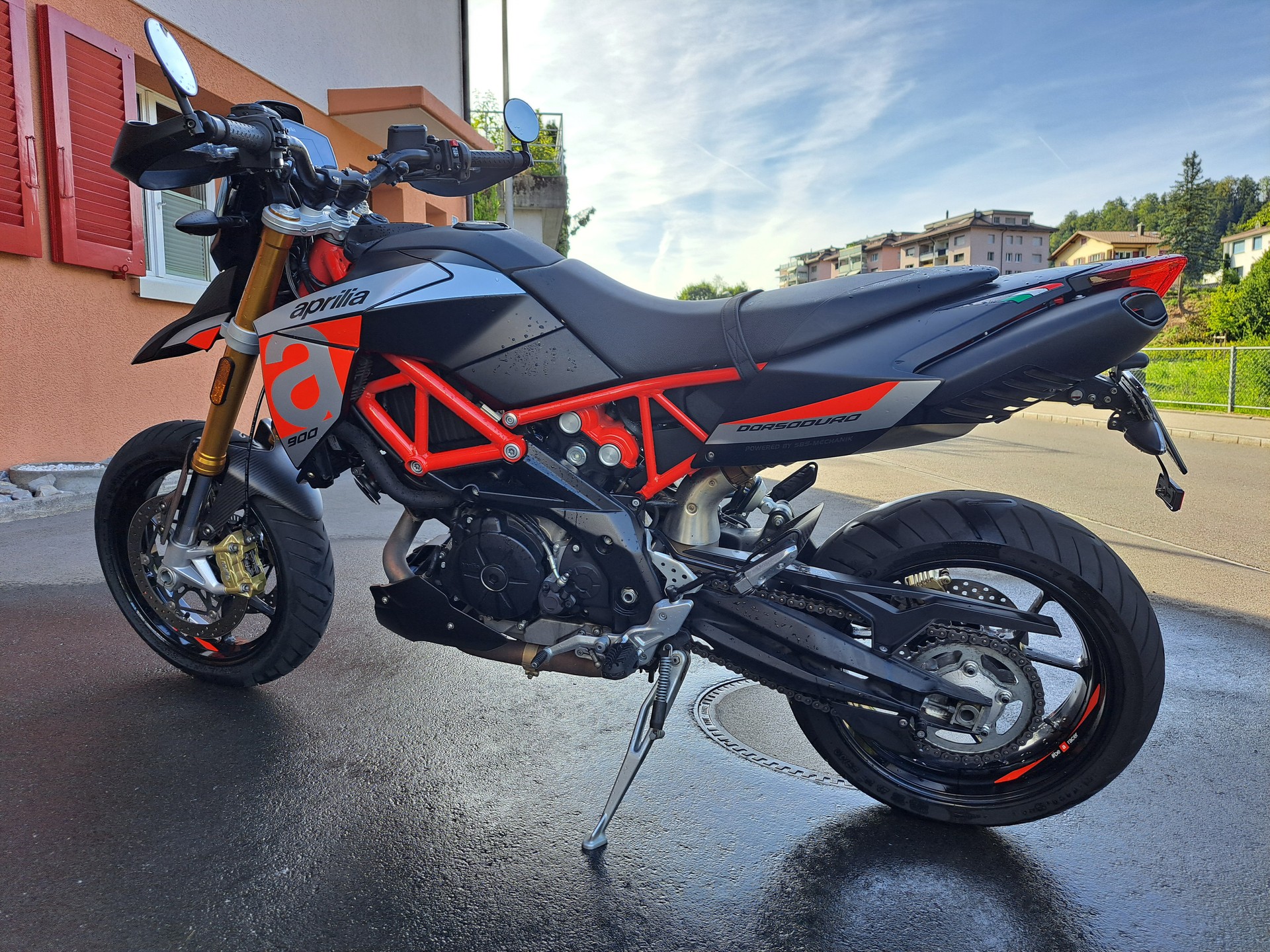 APRILIA Dorsoduro SMV 900-image-5