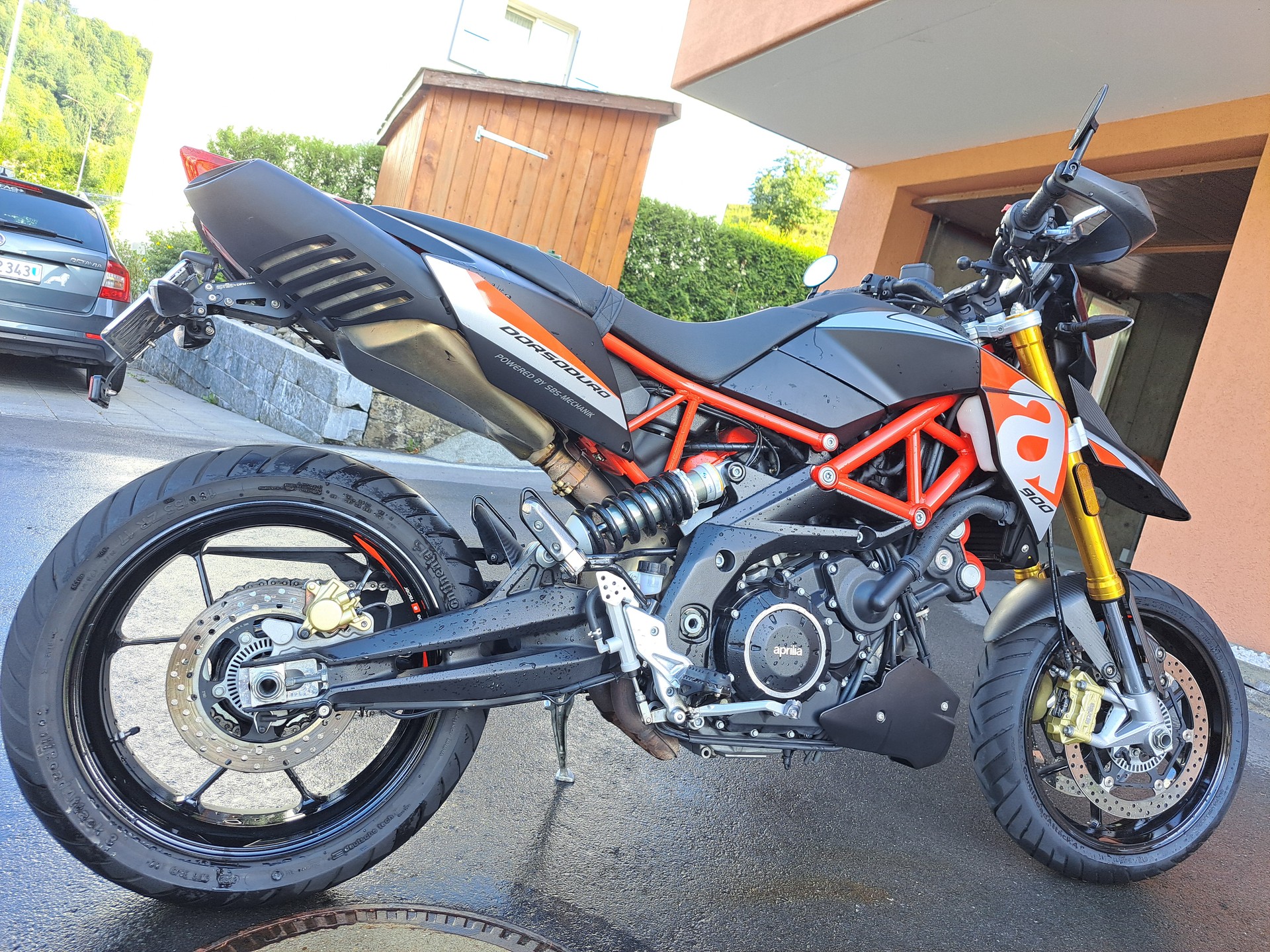 APRILIA Dorsoduro SMV 900-image-4