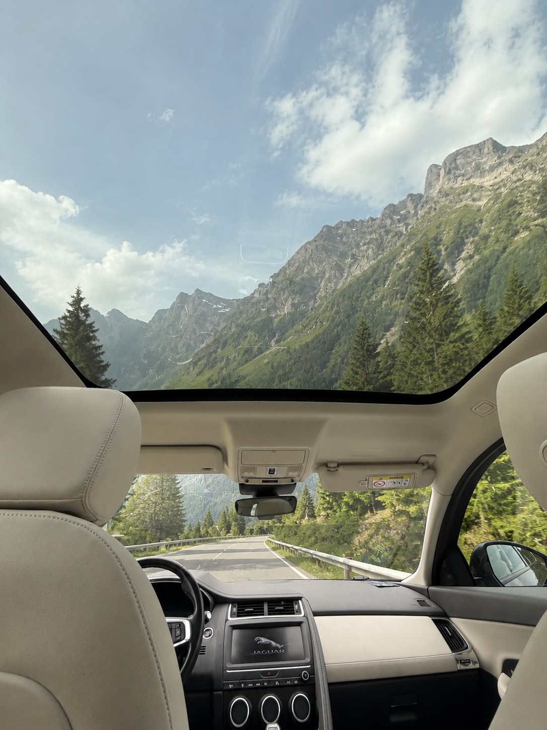 JAGUAR 2.0 T 200 AWD-image-1