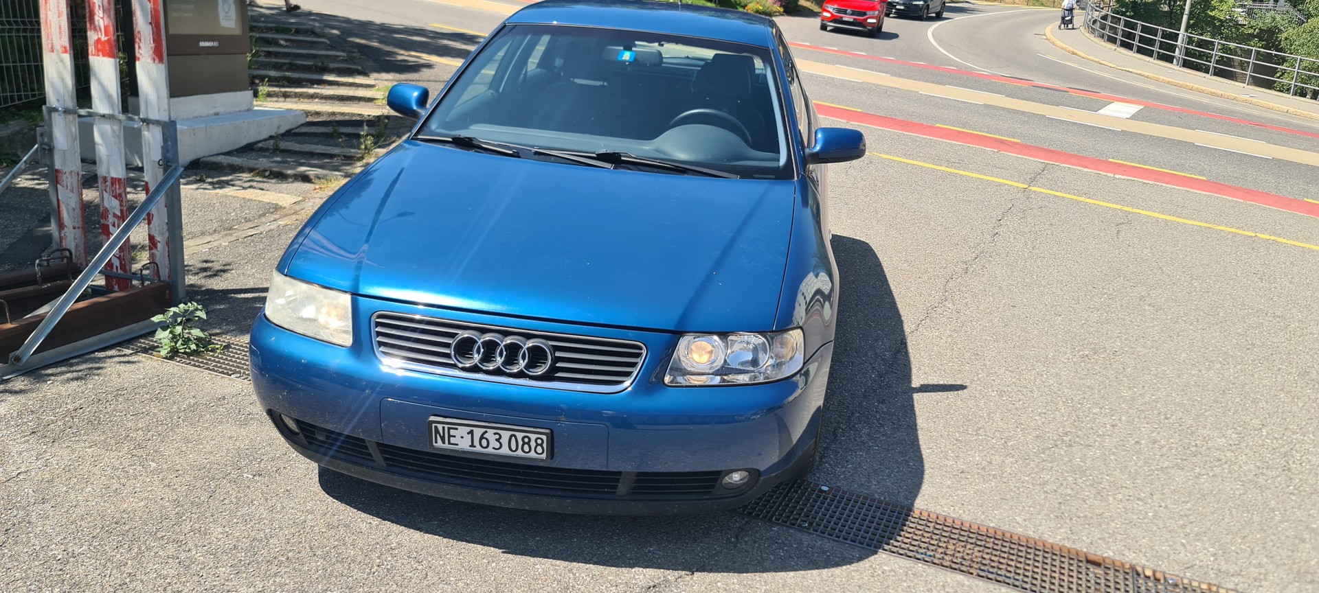 AUDI A3 1.8 Ambiente-image-0