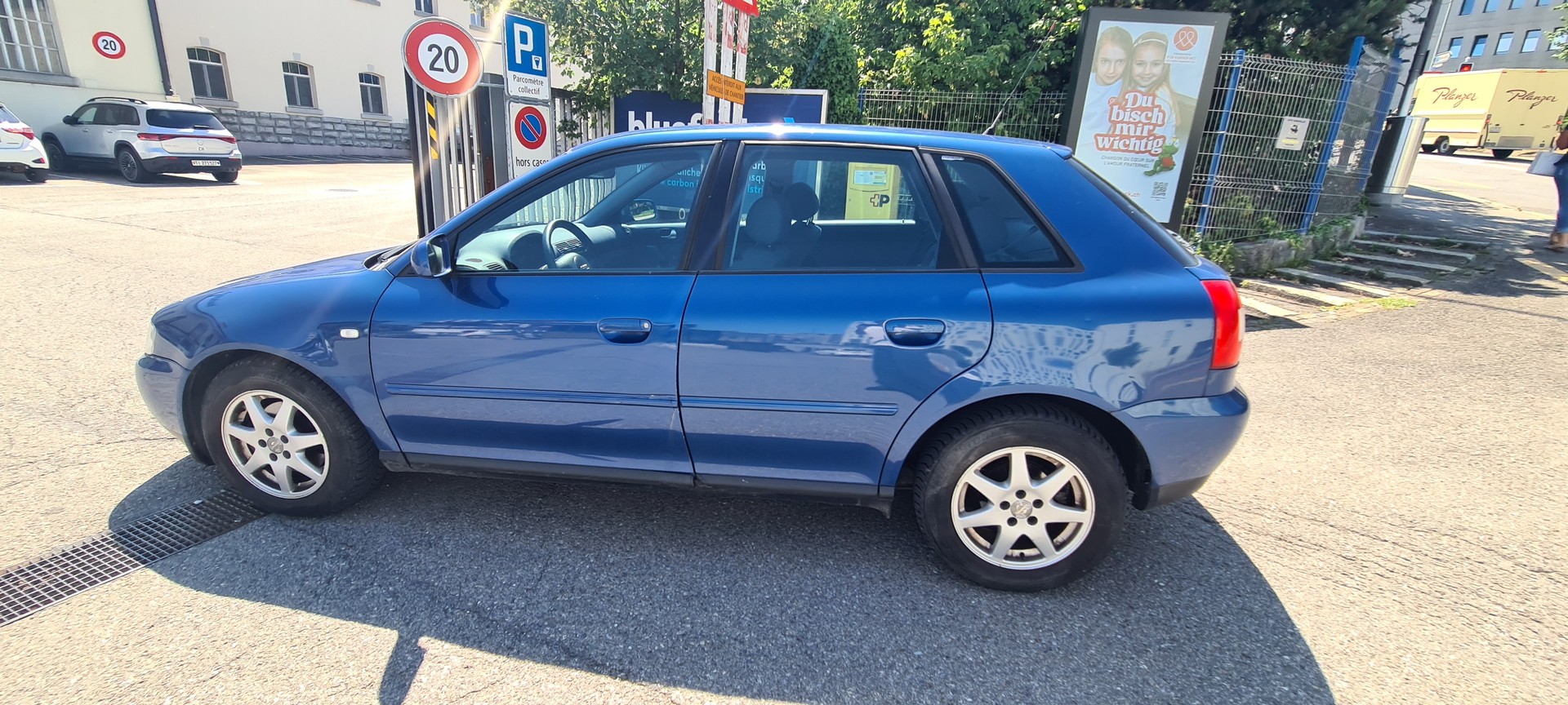 AUDI A3 1.8 Ambiente-image-3