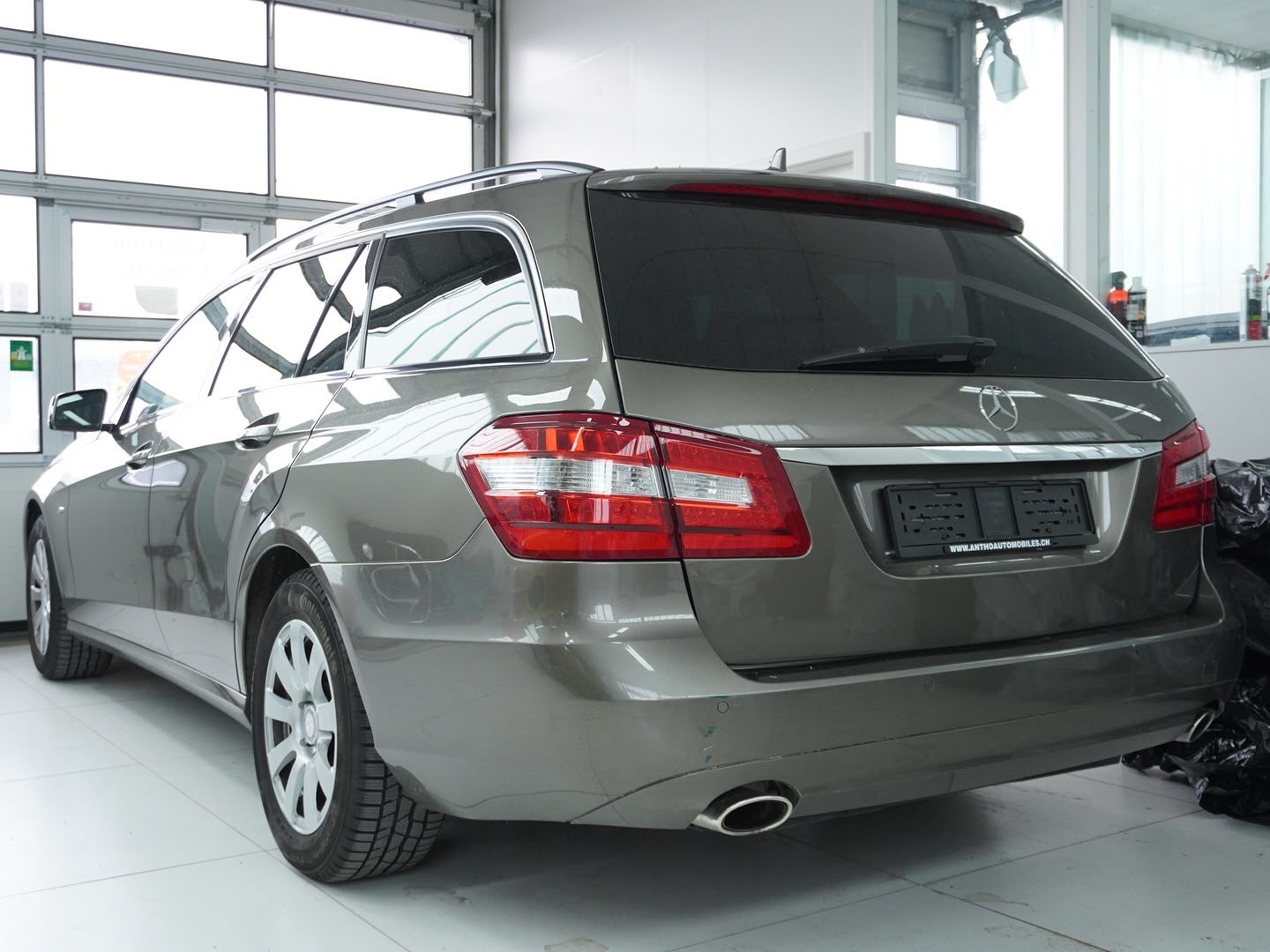 MERCEDES-BENZ E 350 CGI BlueEfficiency 7G-Tronic-image-1