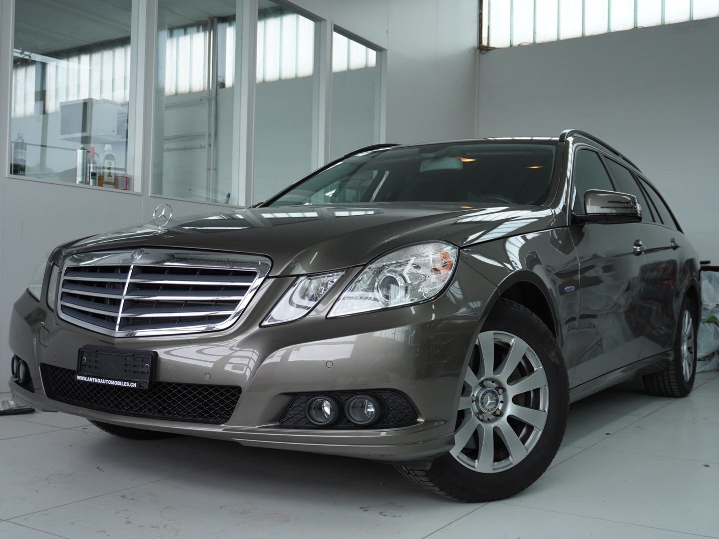 MERCEDES-BENZ E 350 CGI BlueEfficiency 7G-Tronic-image-0