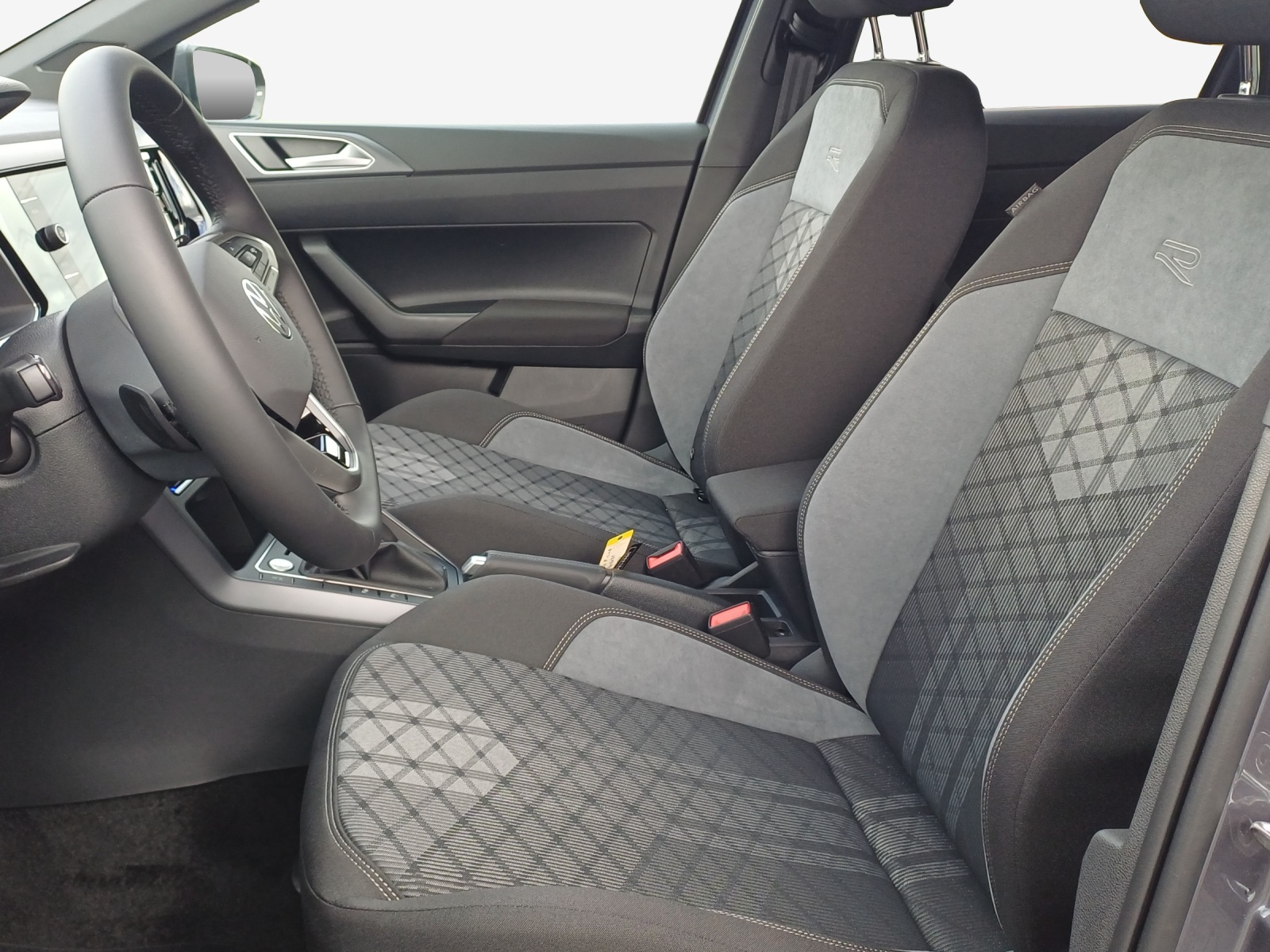 VW Polo 1.0 TSI R-Line DSG-image-7