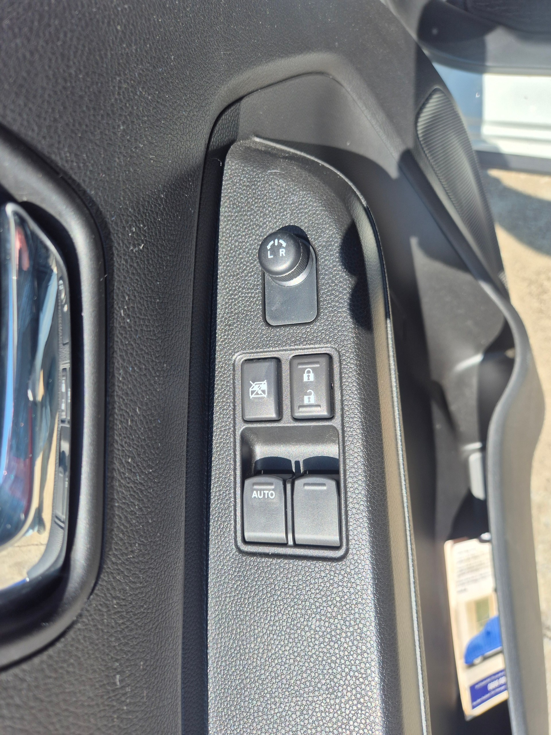 SUZUKI Ignis 1.2i Compact+ Hybrid CVT-image-4