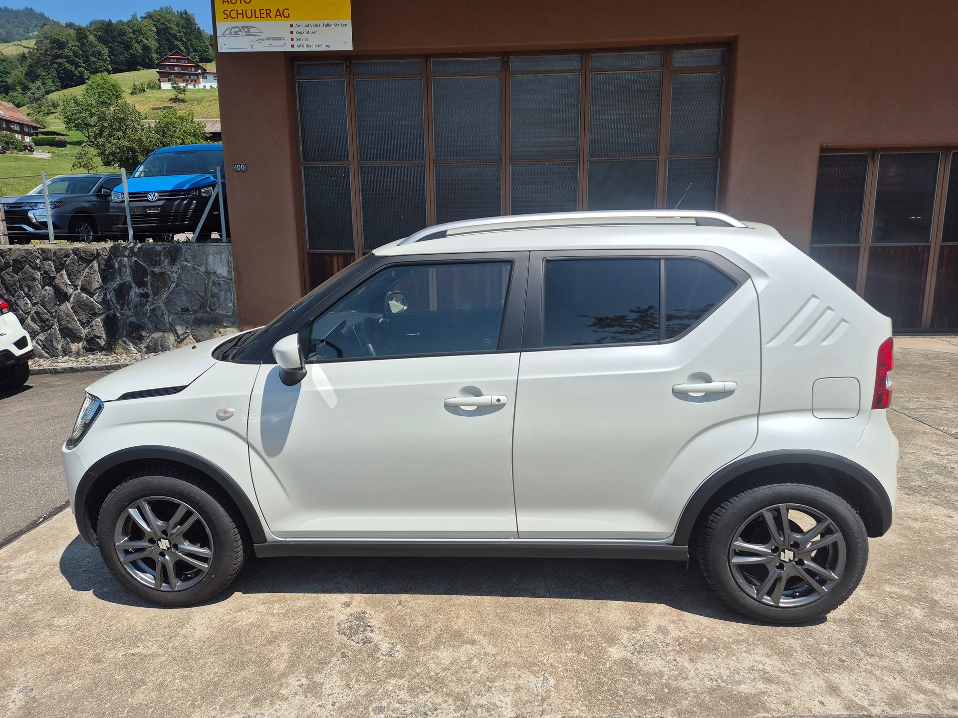 SUZUKI Ignis 1.2i Compact+ Hybrid CVT-image-1