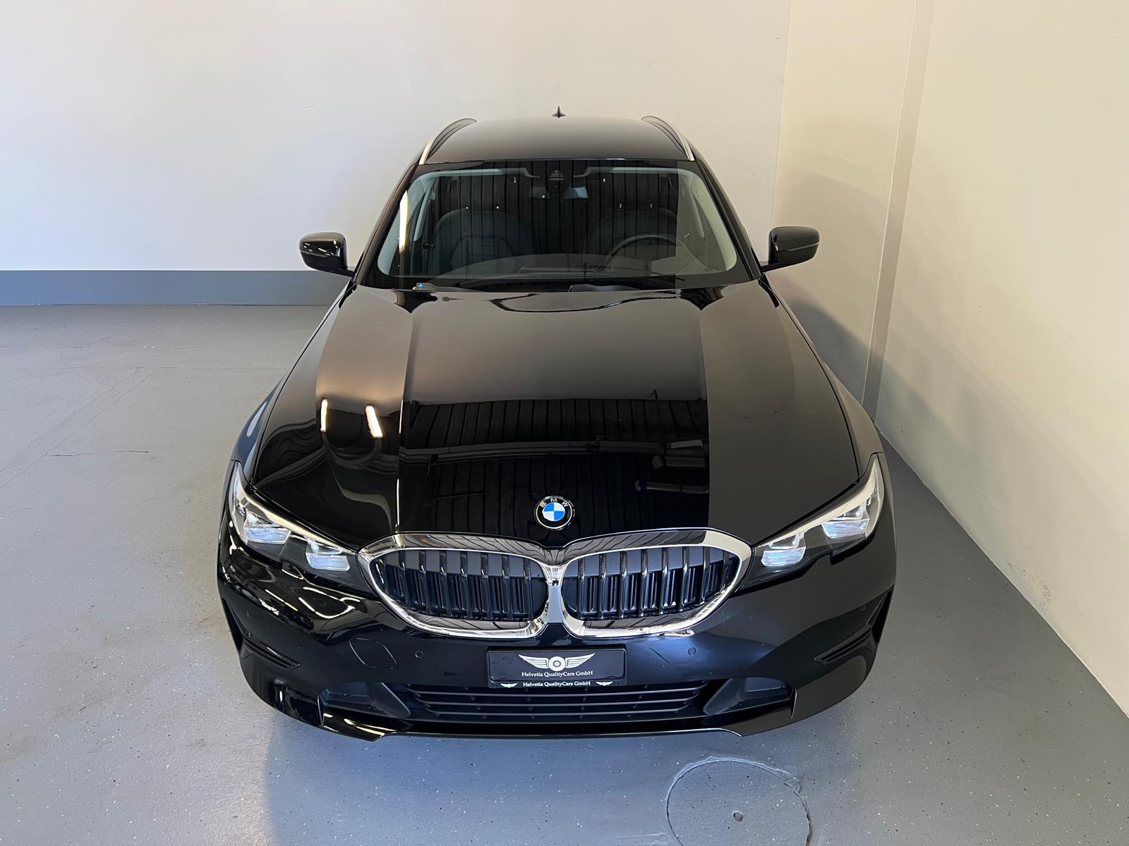 BMW 320d xDrive 48V Touring Steptronic-image-3