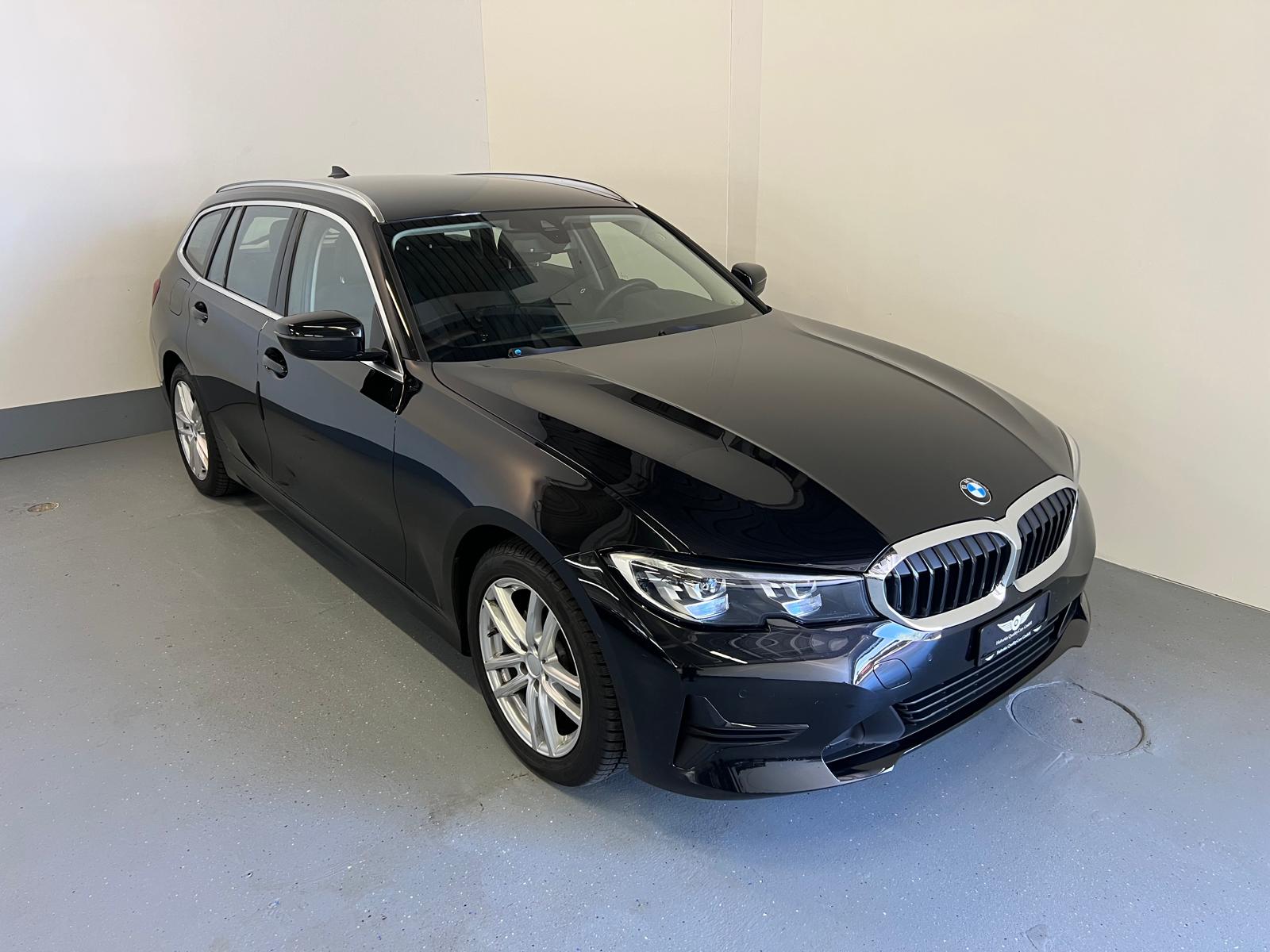 BMW 320d xDrive 48V Touring Steptronic-image-1