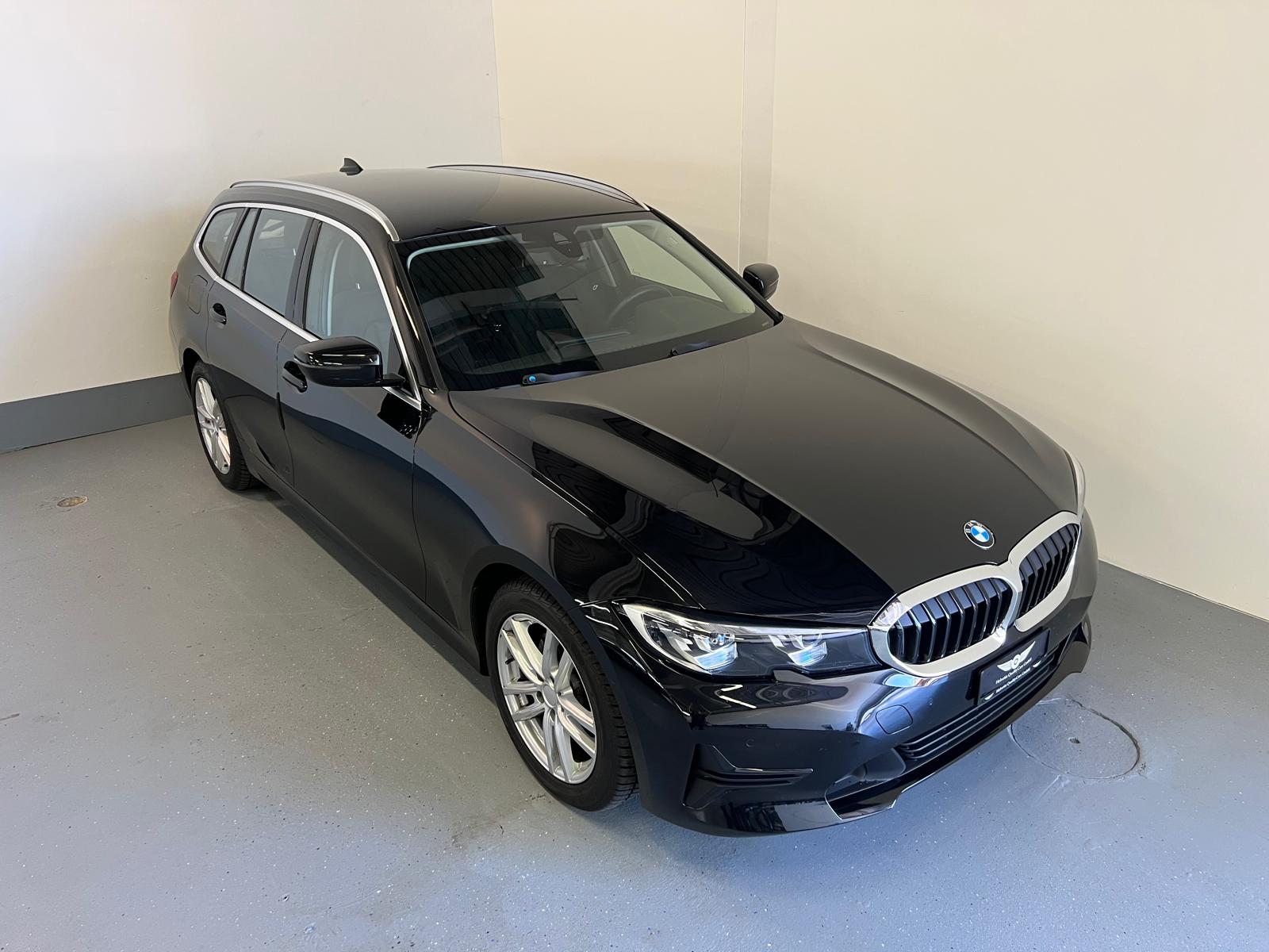 BMW 320d xDrive 48V Touring Steptronic-image-0