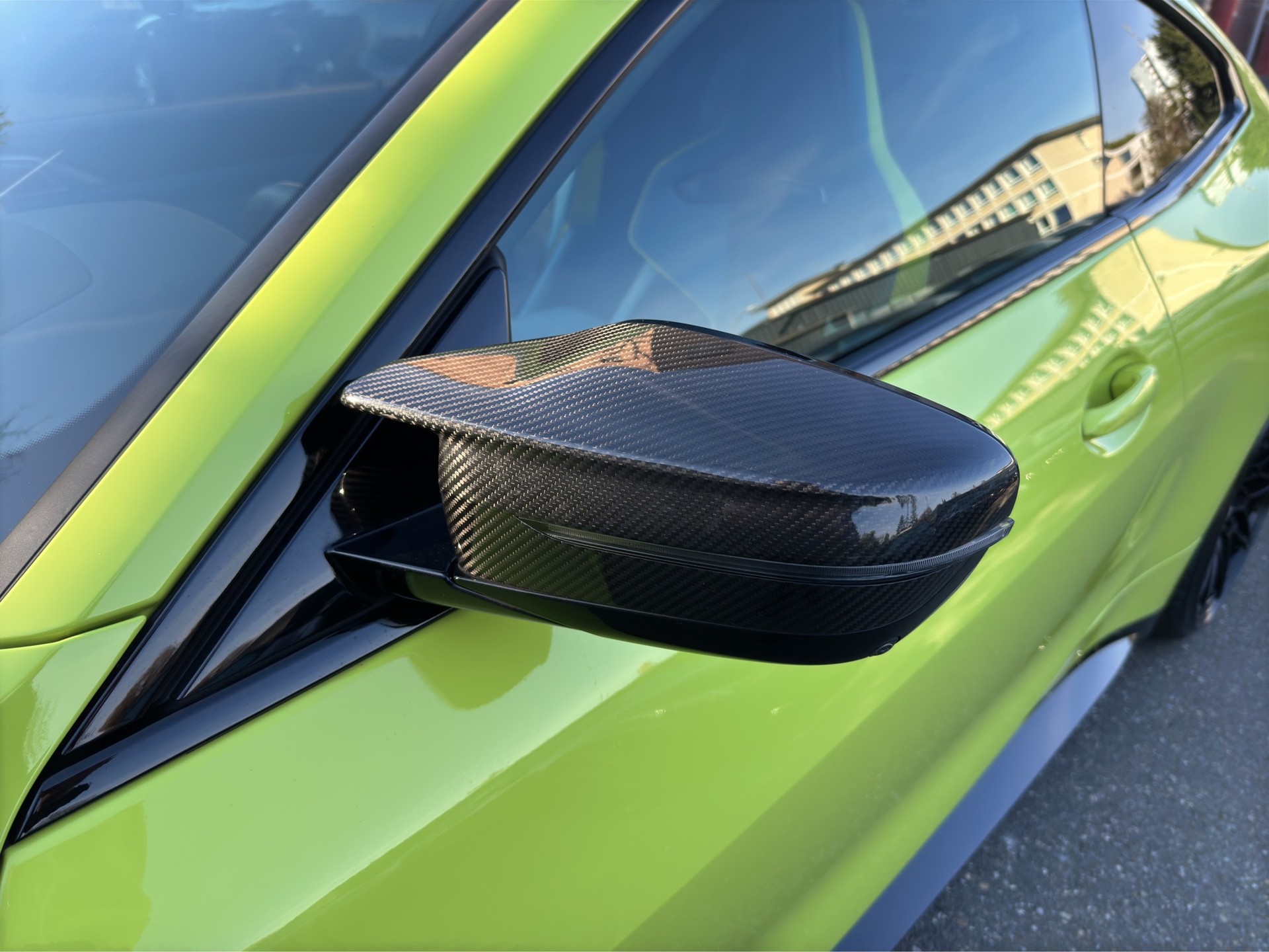BMW M4 Coupé Competition (CH) INDIVIDUAL M Race Track Paket Carbon-image-8