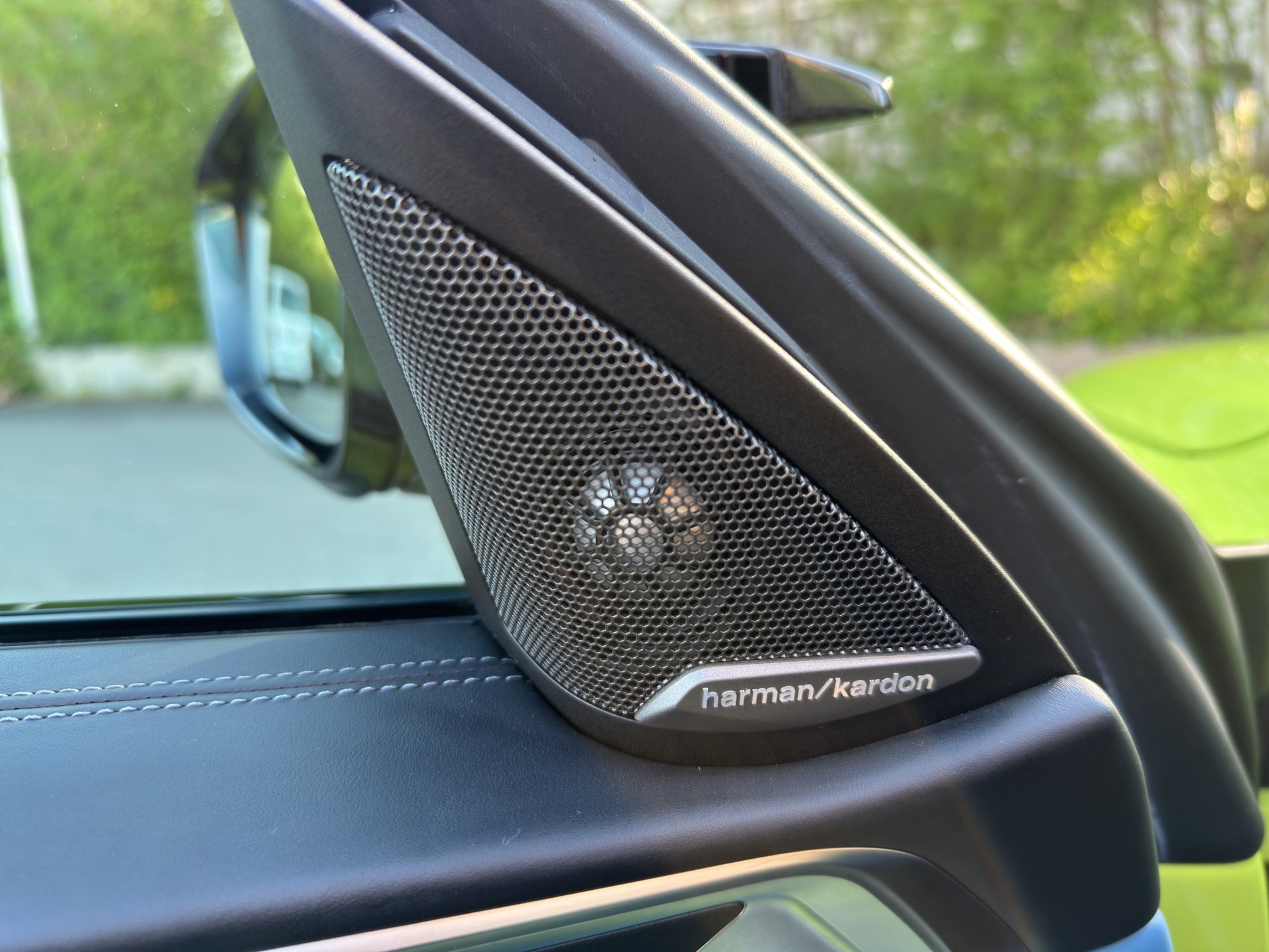 BMW M4 Coupé Competition (CH) INDIVIDUAL M Race Track Paket Carbon-image-22
