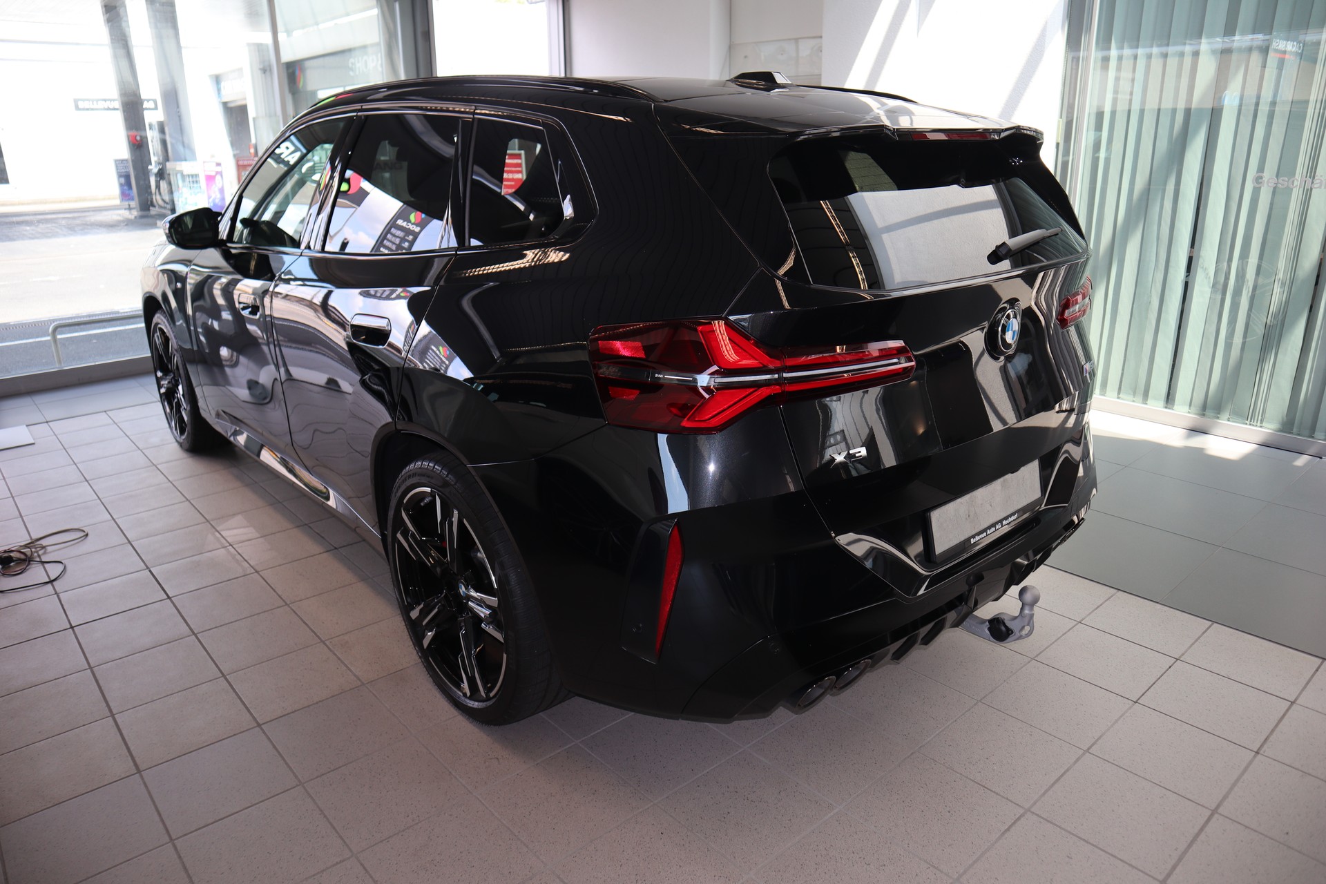BMW X3 xDr M50 48V M Spotpaket Pro AHK Panoramaglasdach 4x4 Euro 6-image-1