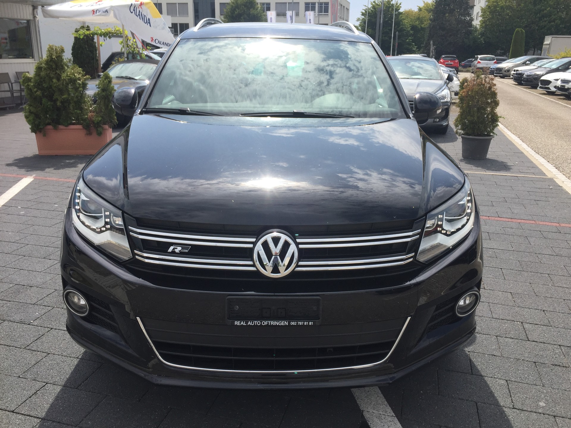VW Tiguan 2.0 TDI BMT R-Line Design 4Motion-image-0